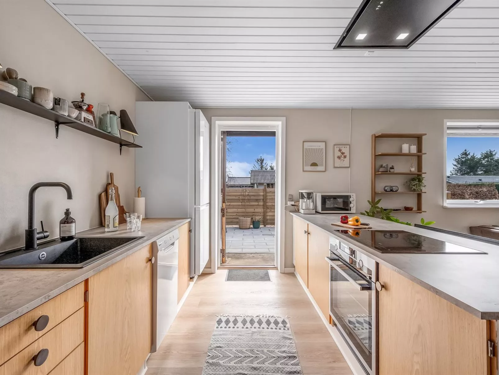 "Gundis" - 500m to the fjord-Binnen