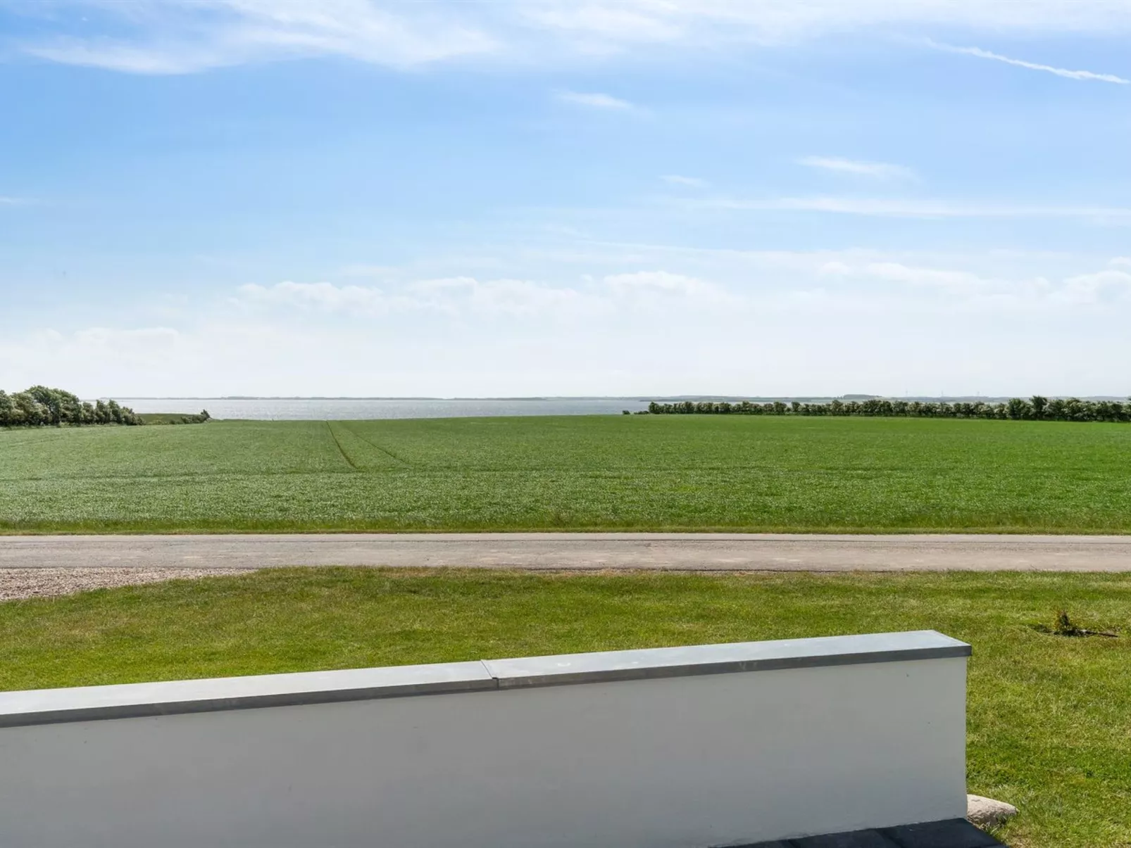 "Imilie" - 250m to the fjord-Buiten