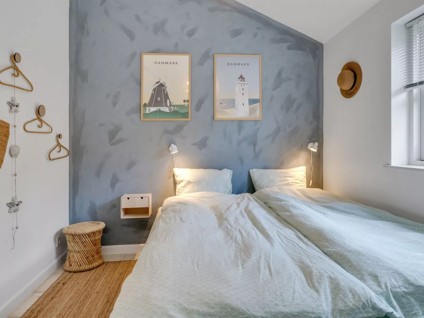 "Asgard" - 500m from the sea-Binnen