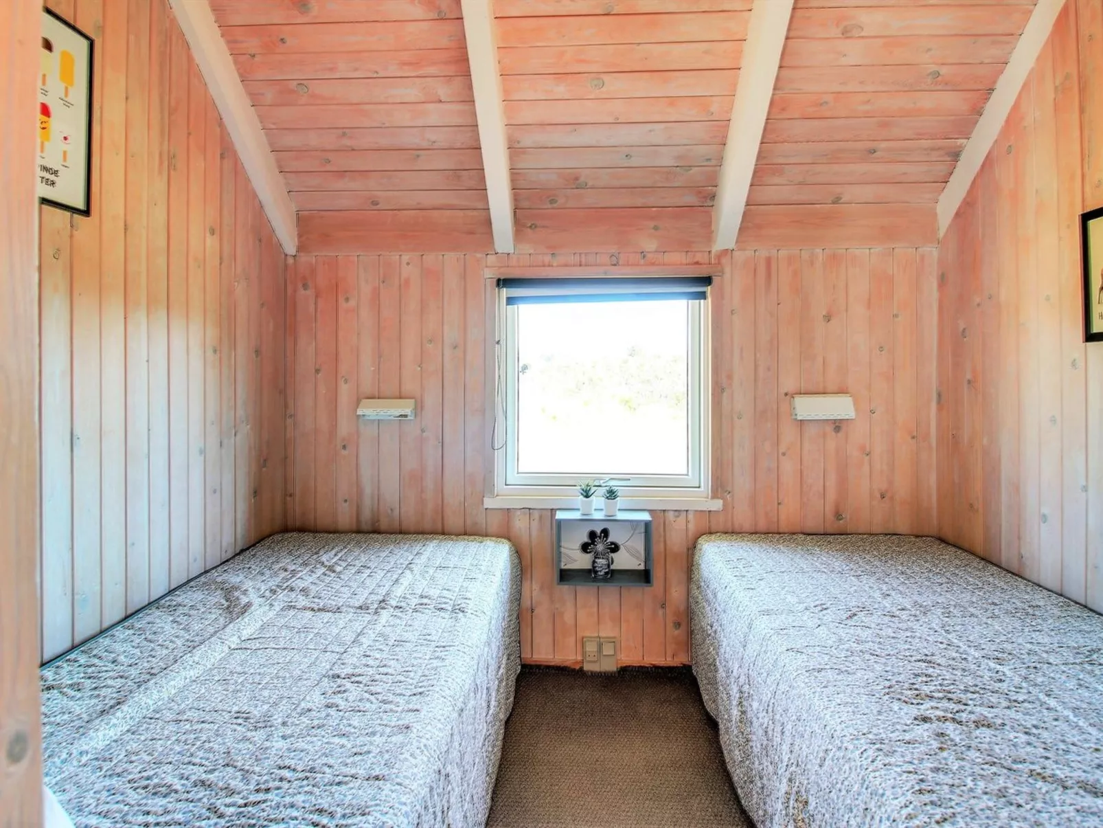 "Annalise" - 1km from the sea-Binnen