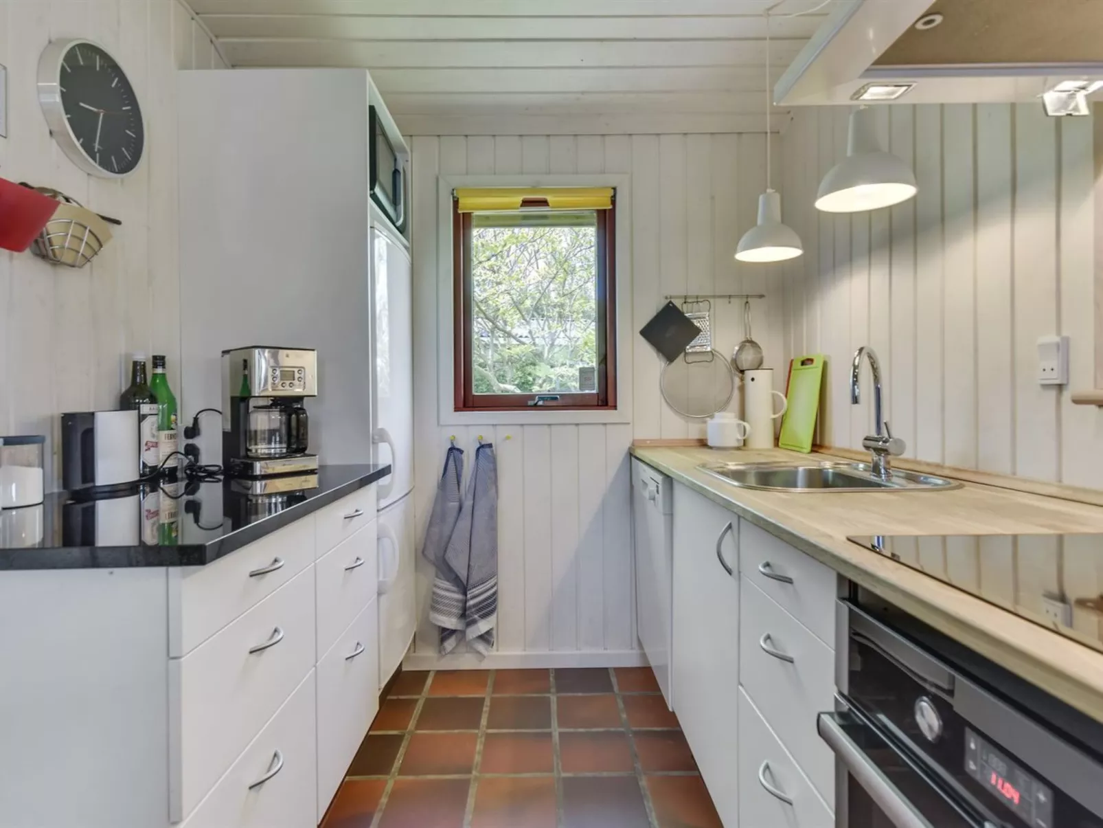 "Agnita" - 300m from the sea-Binnen