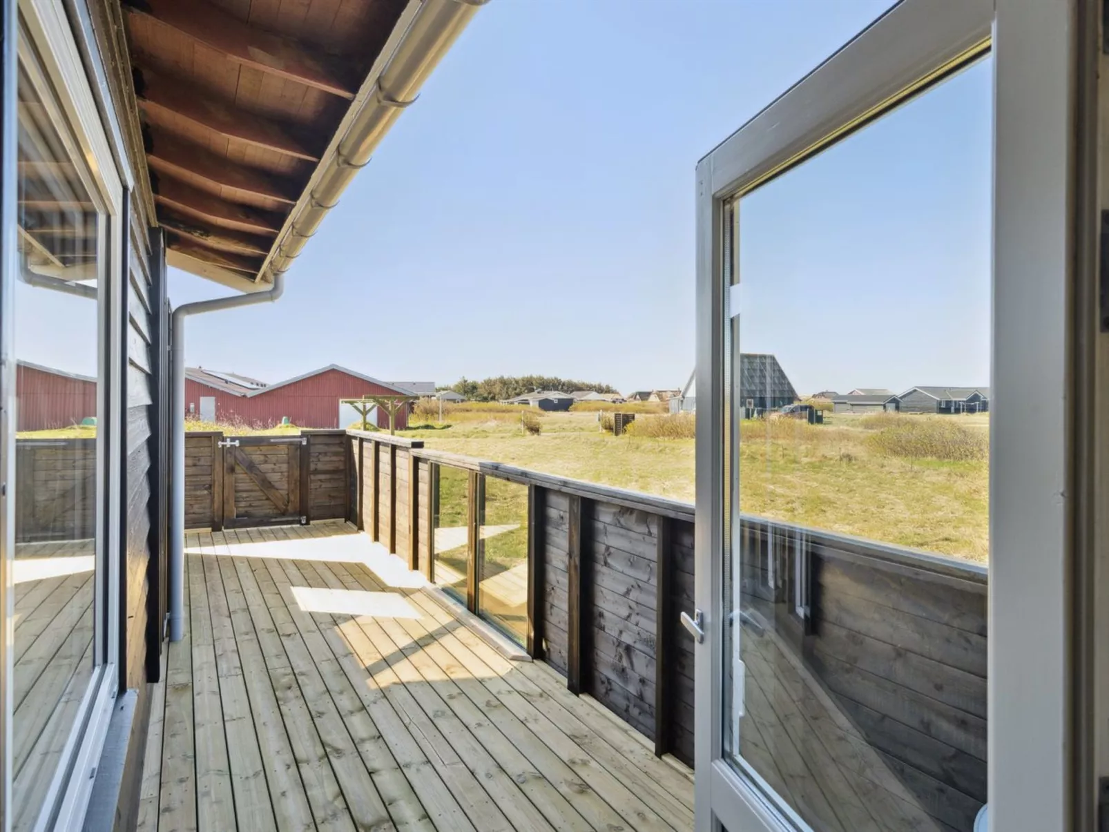 "Viveka" - 500m from the sea-Buiten