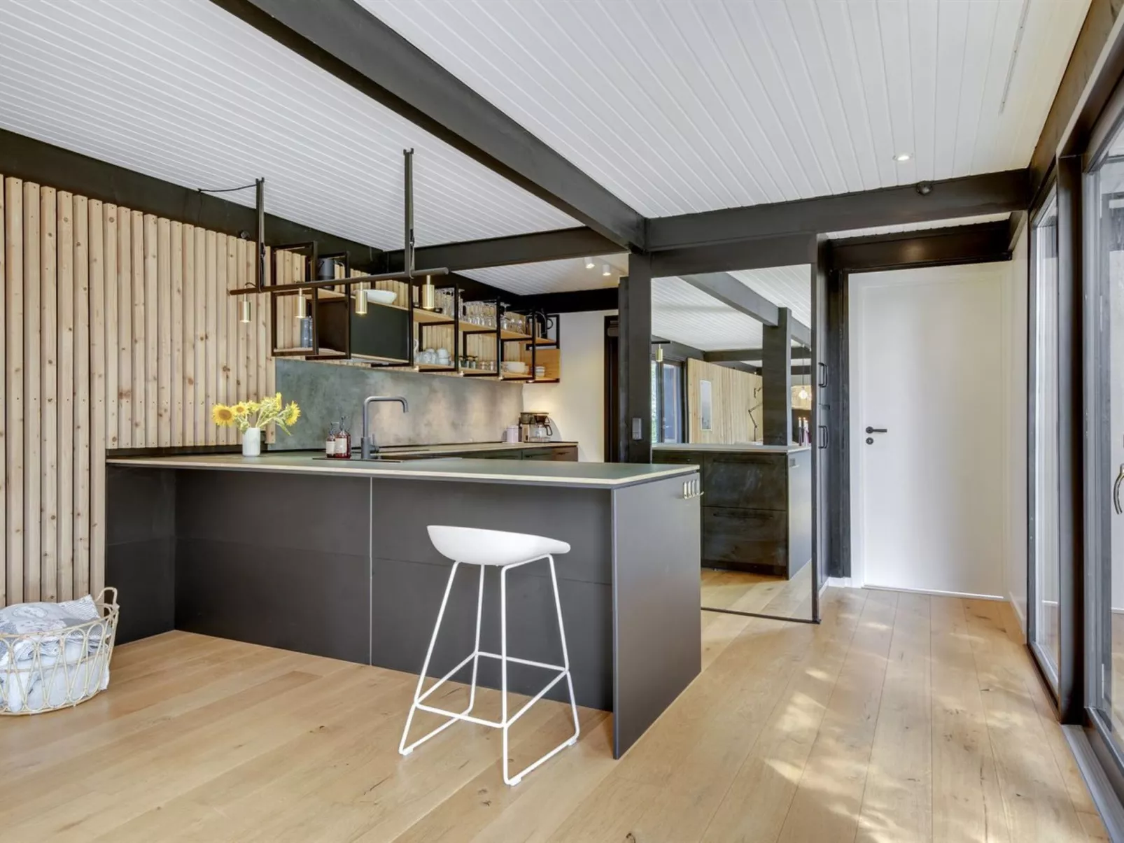 "Hævnir" - 1km from the sea-Binnen