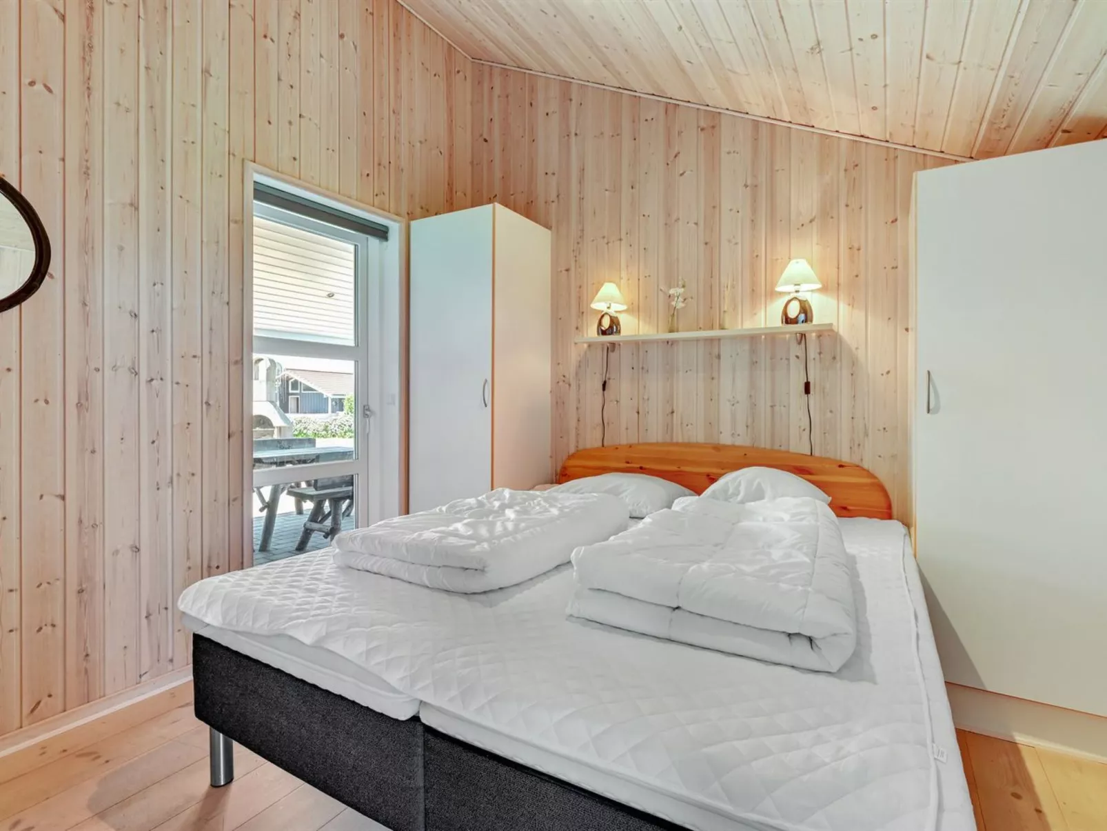 "Guthmar" - 350m to the fjord-Binnen