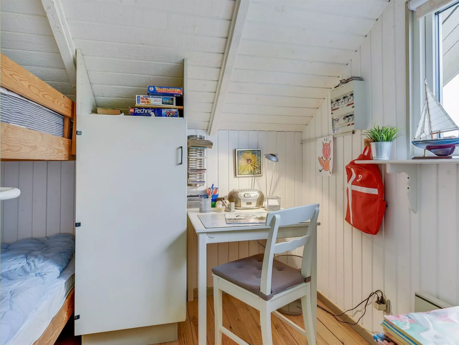 "Hjalmine" - 250m from the sea-Binnen