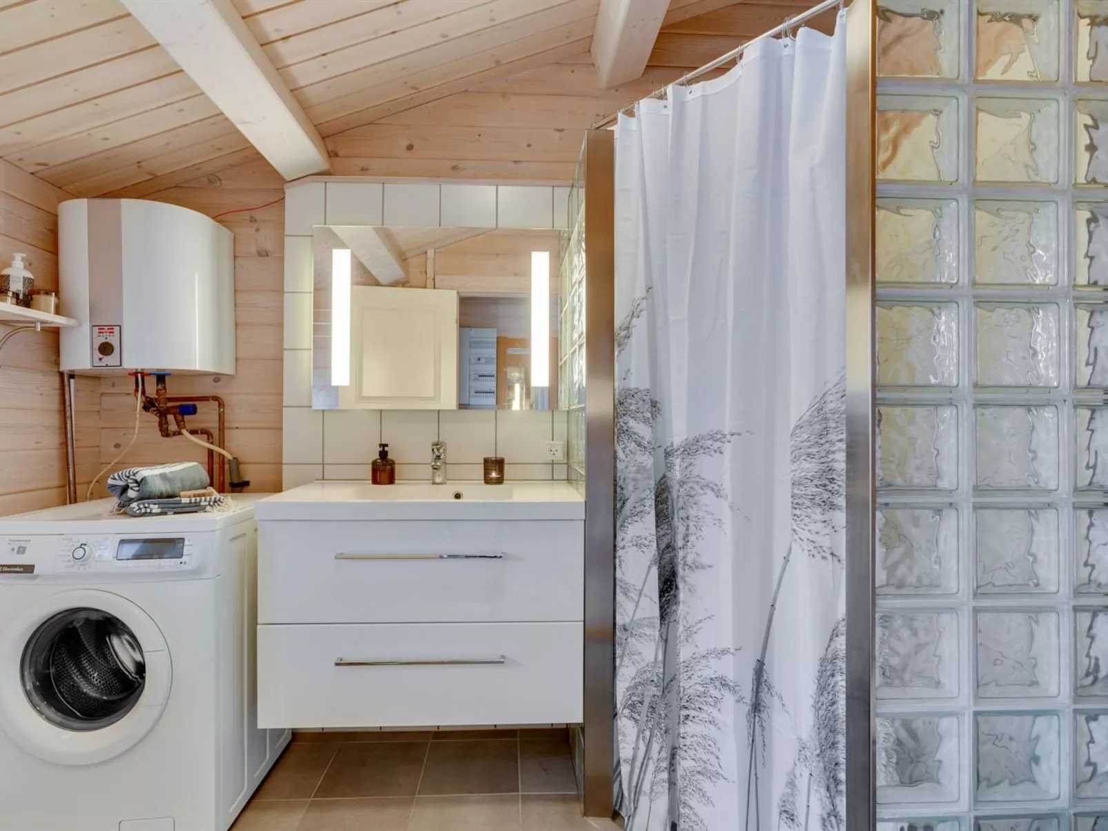 "Herfrid" - 600m from the sea-Binnen