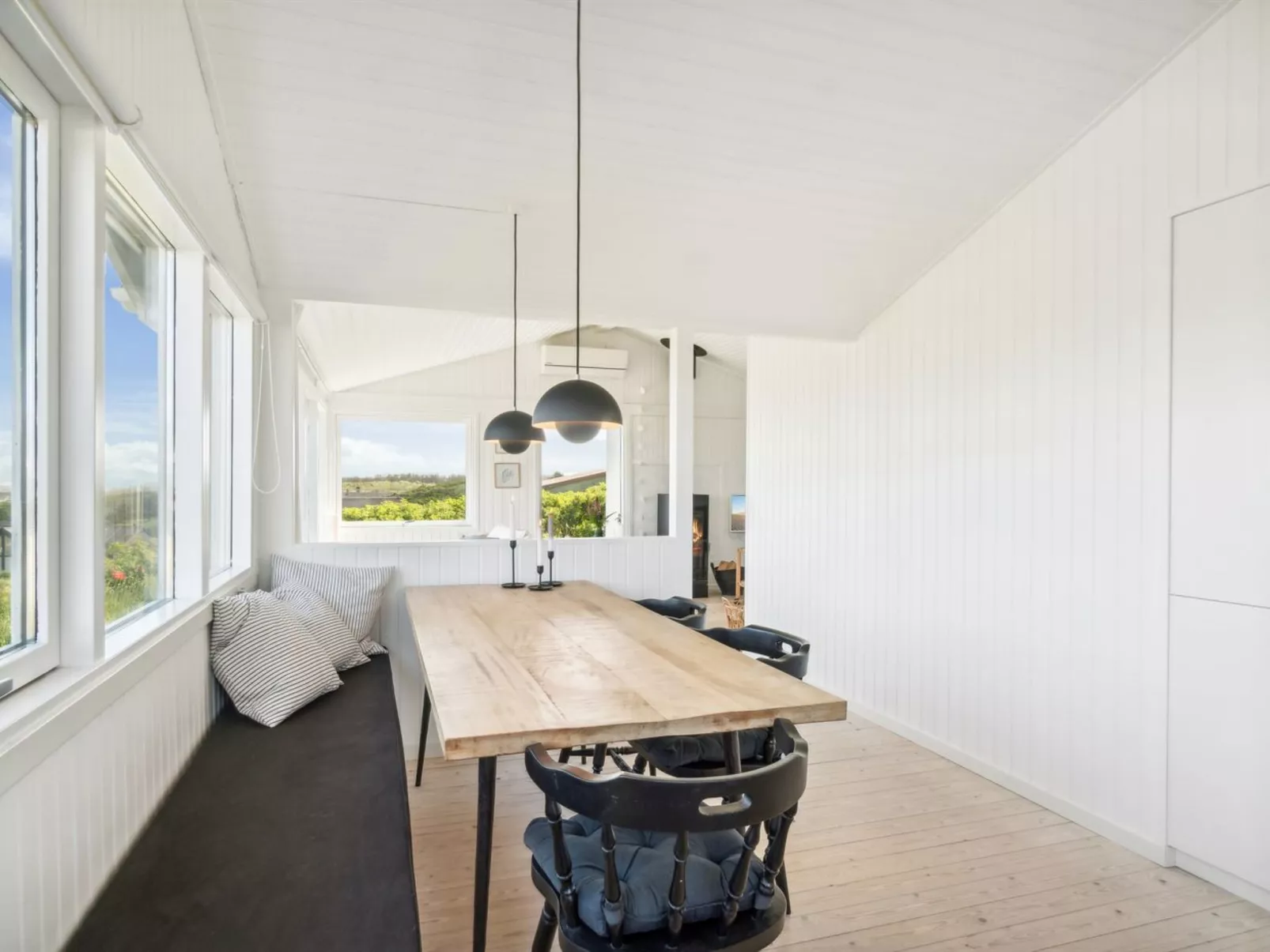 "Edlef" - 279m from the sea-Binnen