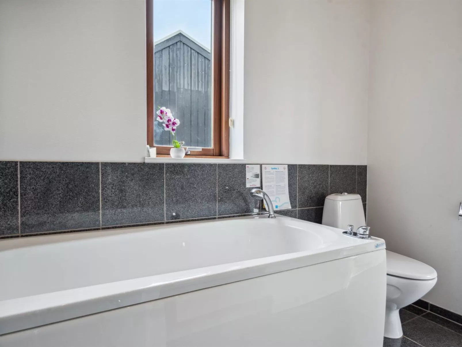 "Elara" - 200m from the sea-Binnen