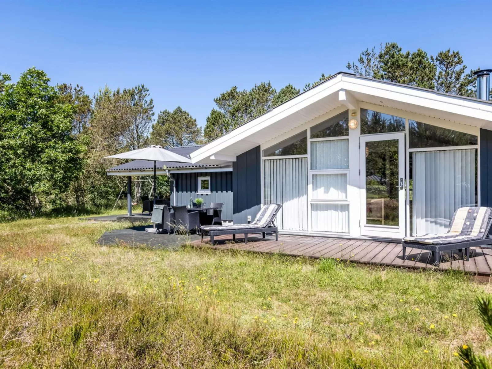 "Ajten" - 150m from the sea-Buiten