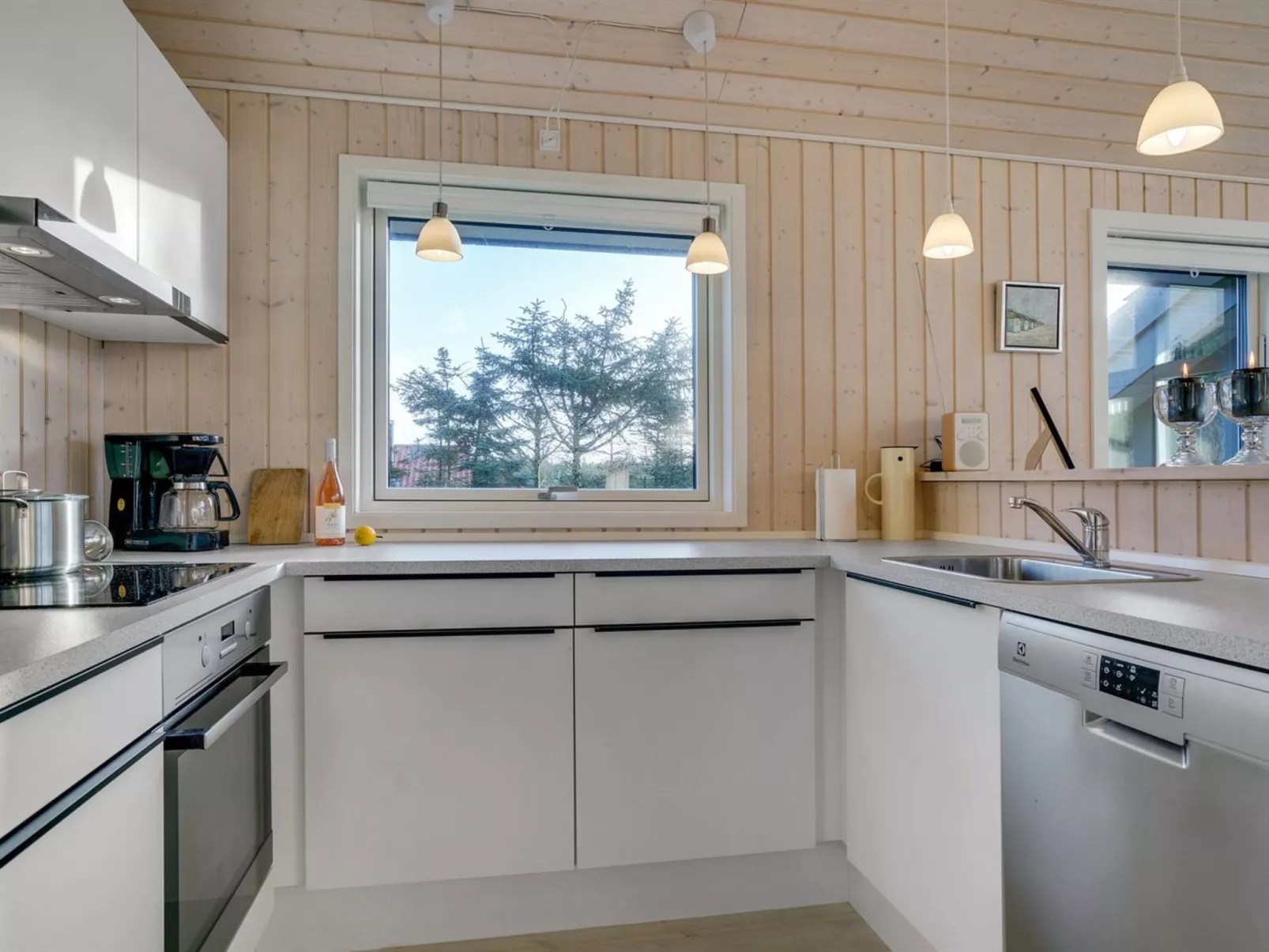 "Tayara" - 300m from the sea-Binnen