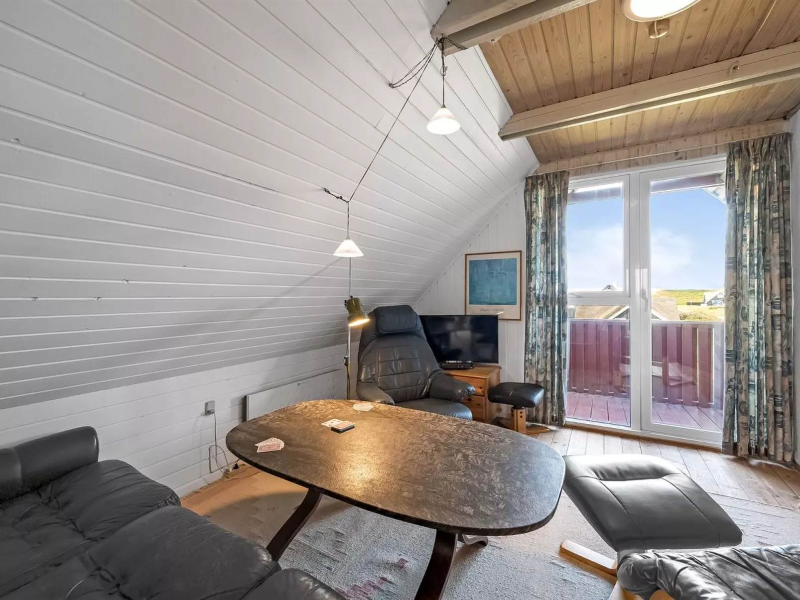 "Iines" - 200m from the sea-Binnen