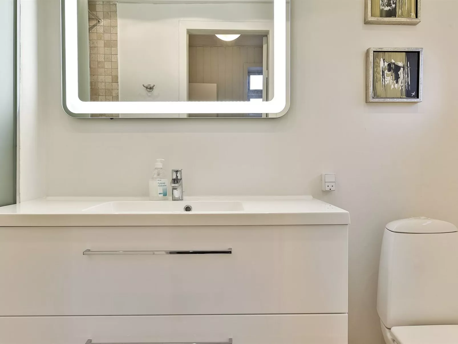 "Viljami" - 20m from the sea-Binnen