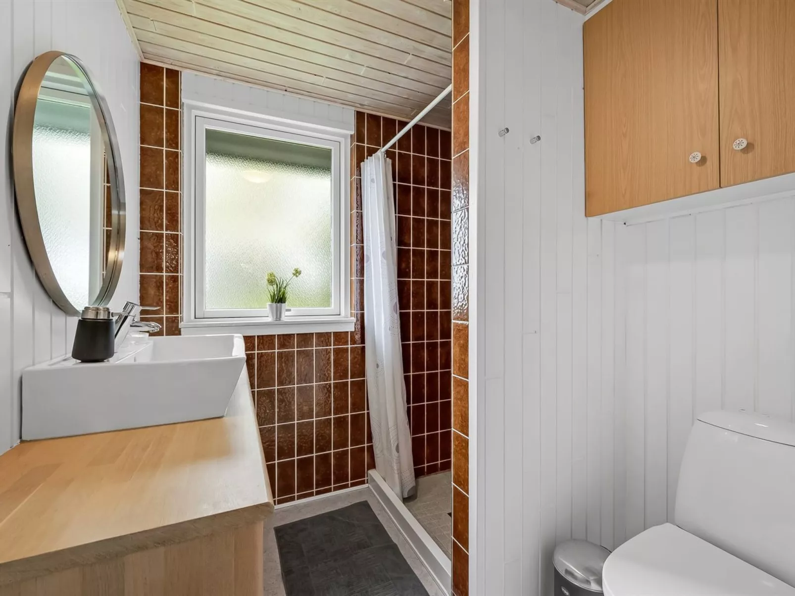 "Aleida" - 100m to the fjord-Binnen