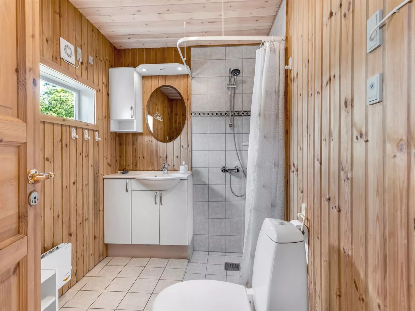 "Rustam" - 600m from the sea-Binnen