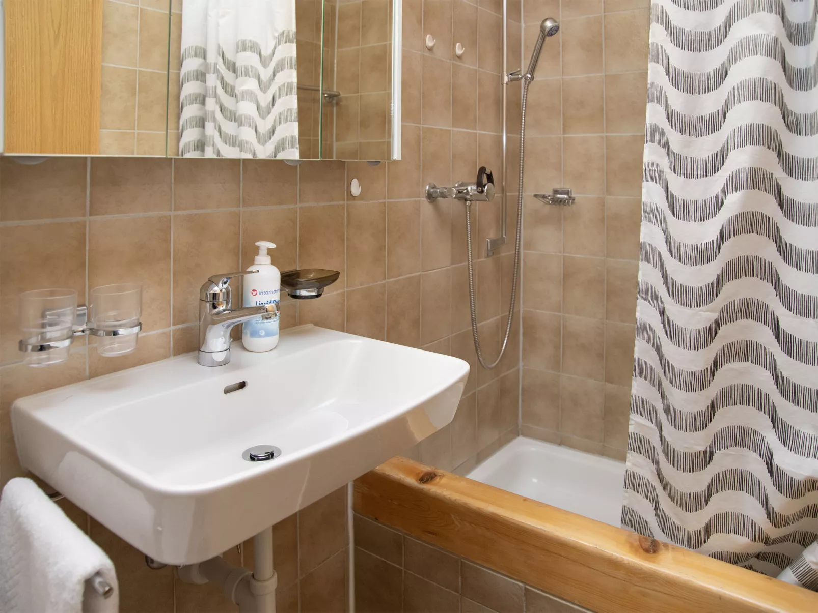 Primula Apt. B-Binnen