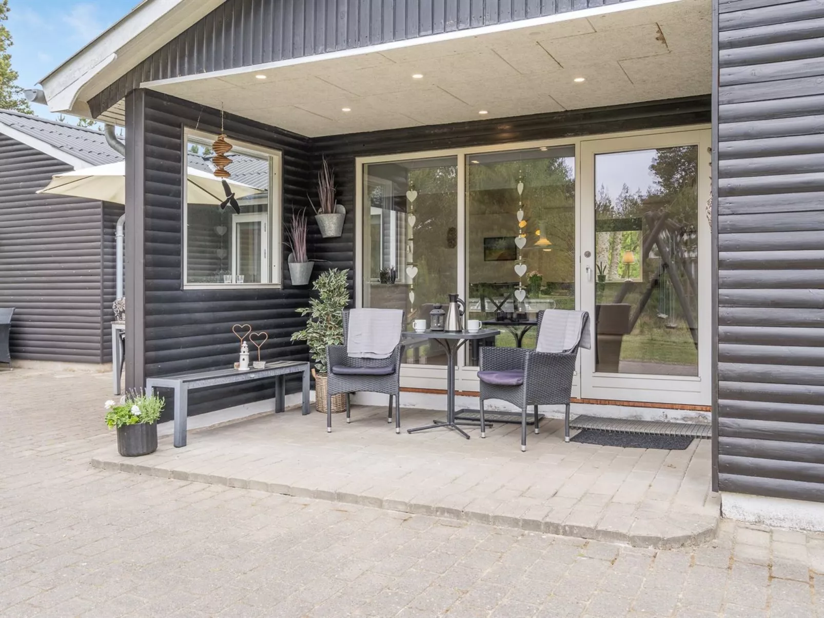 "Bjarka" - 2.9km from the sea-Buiten