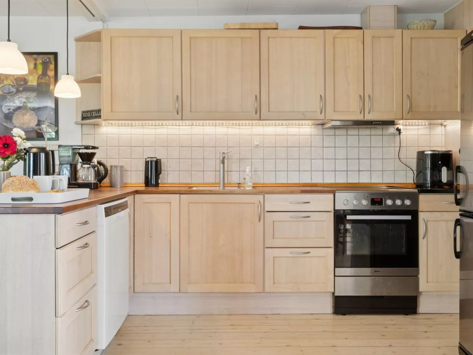 "Ømund" - 600m to the fjord-Binnen