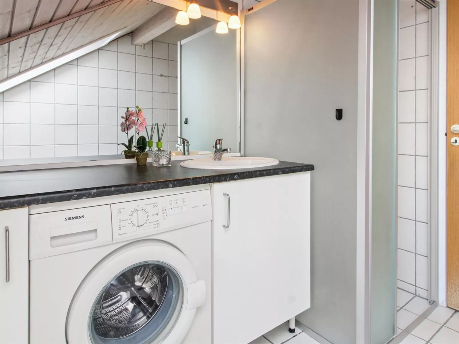 "Femja" - 2.3km from the sea-Binnen