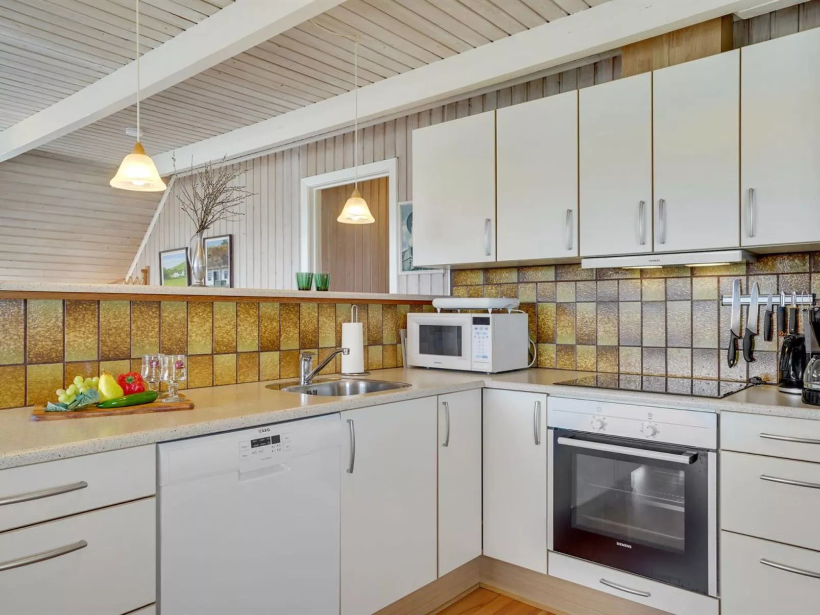 "Alleta" - 600m from the sea-Binnen