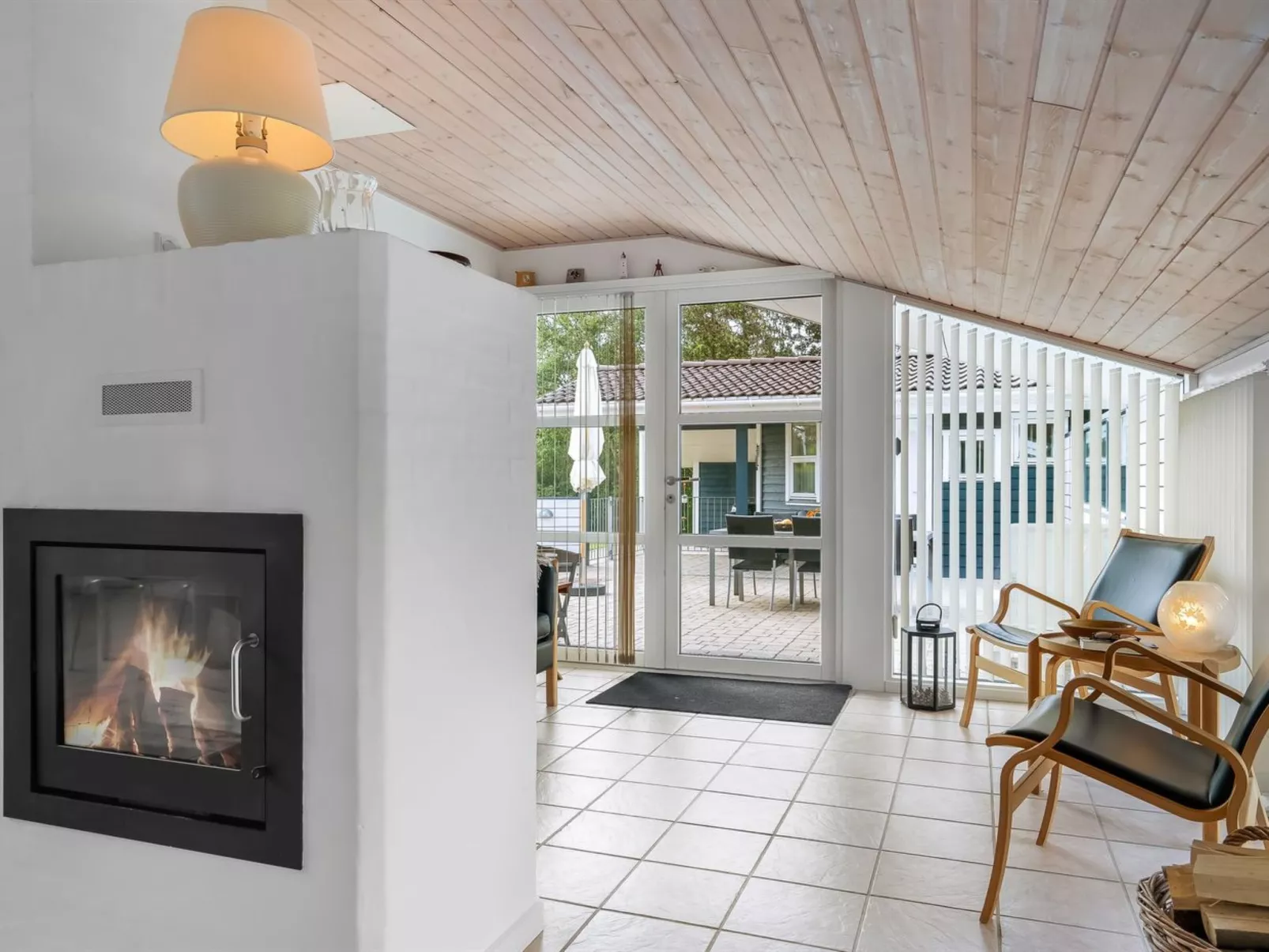 "Sölva" - 750m from the sea-Binnen