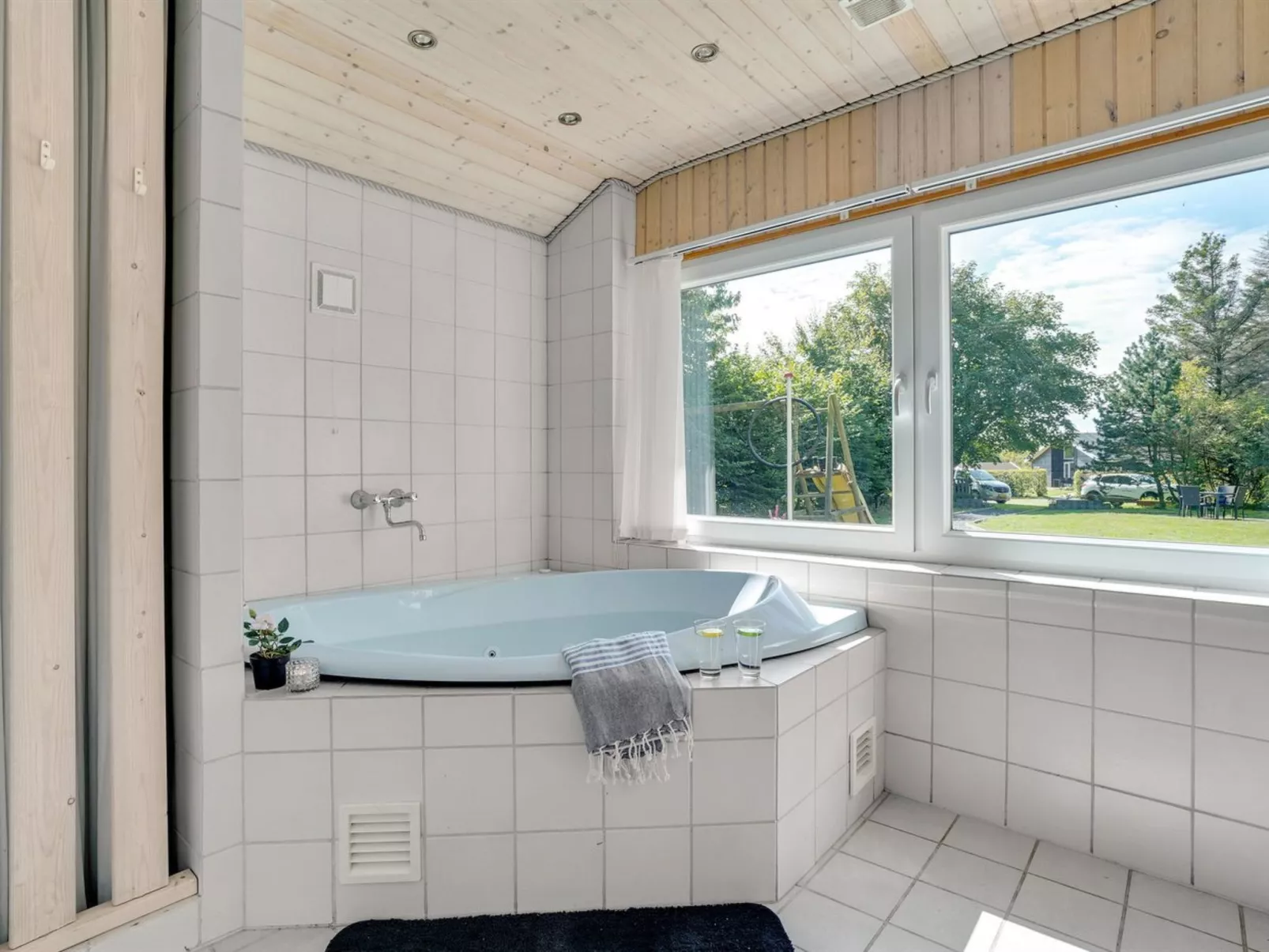 "Naumka" - 200m to the fjord-Binnen