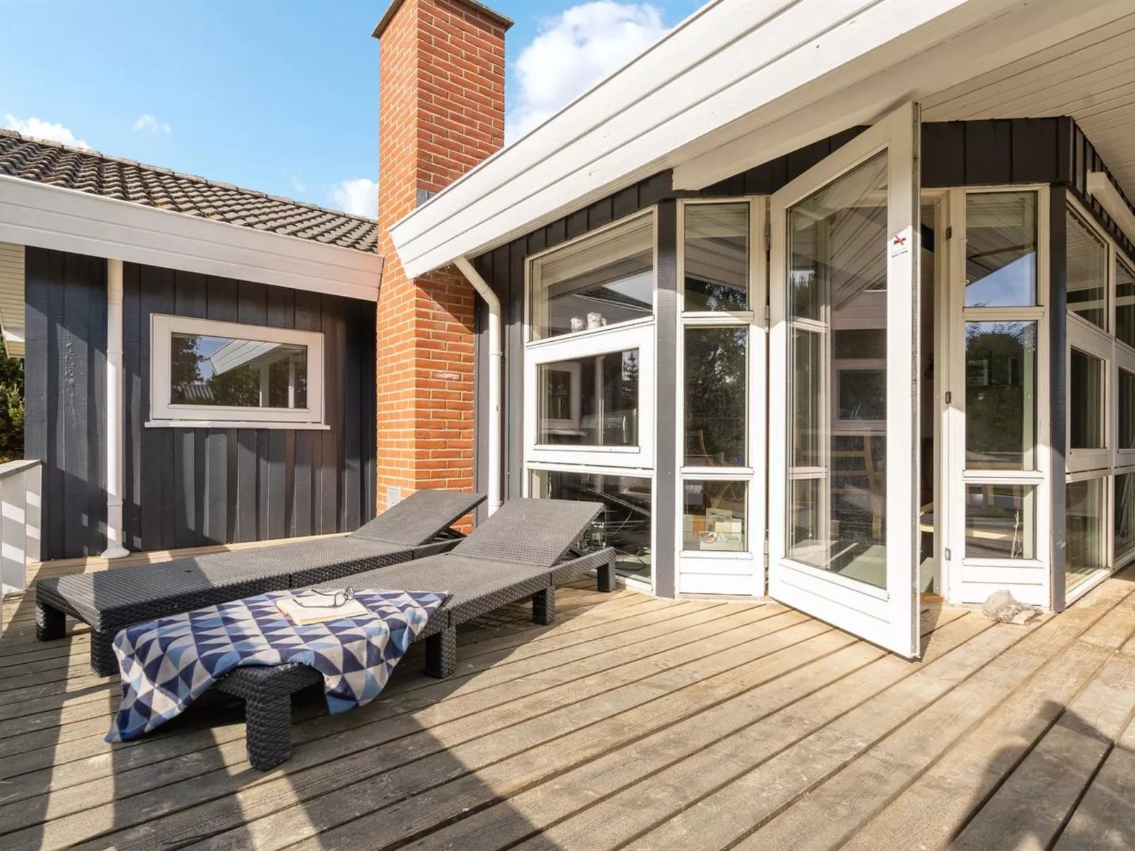 "Bruno" - 200m from the sea-Binnen