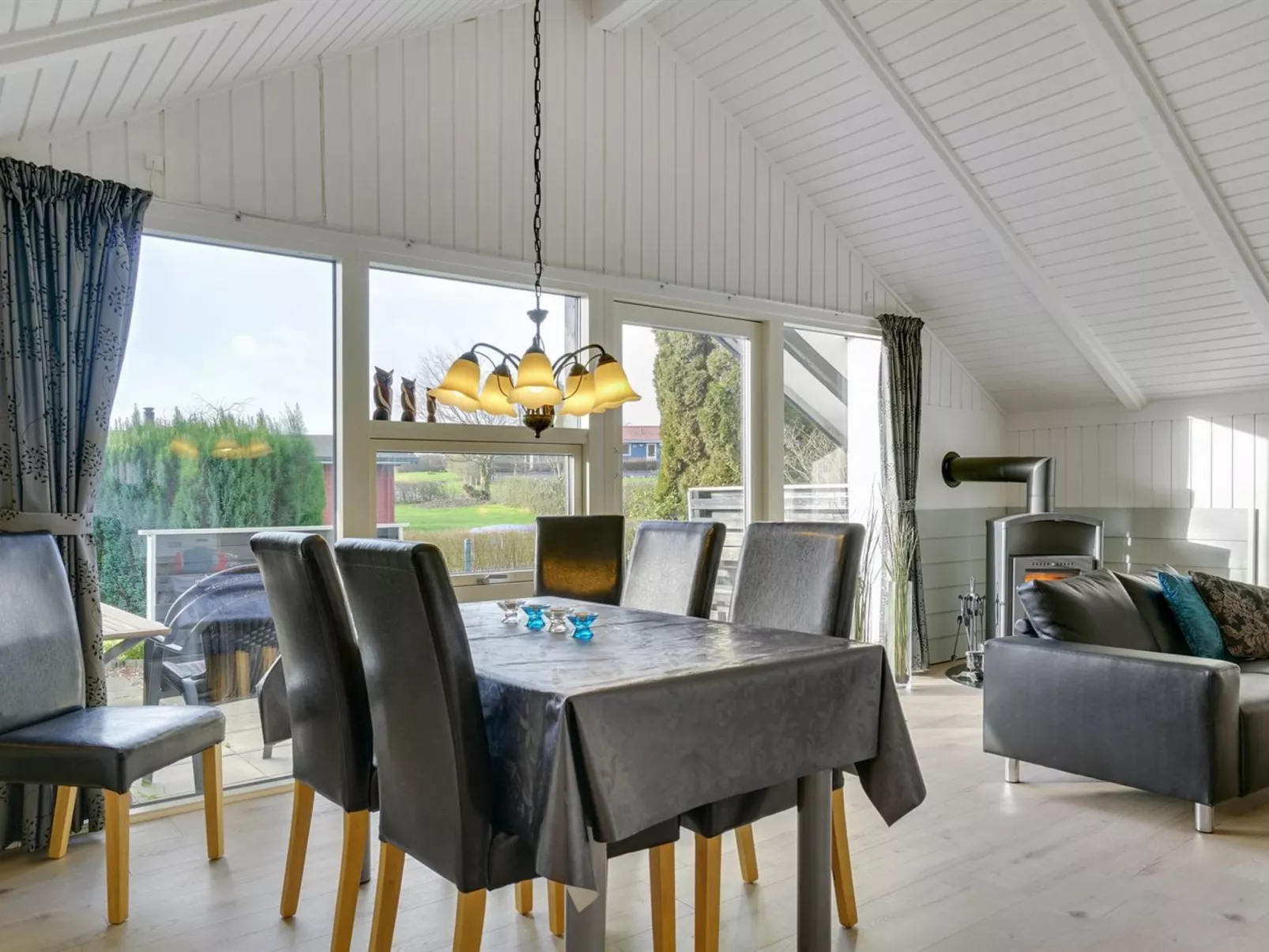 "Hortensia" - 350m from the sea-Binnen