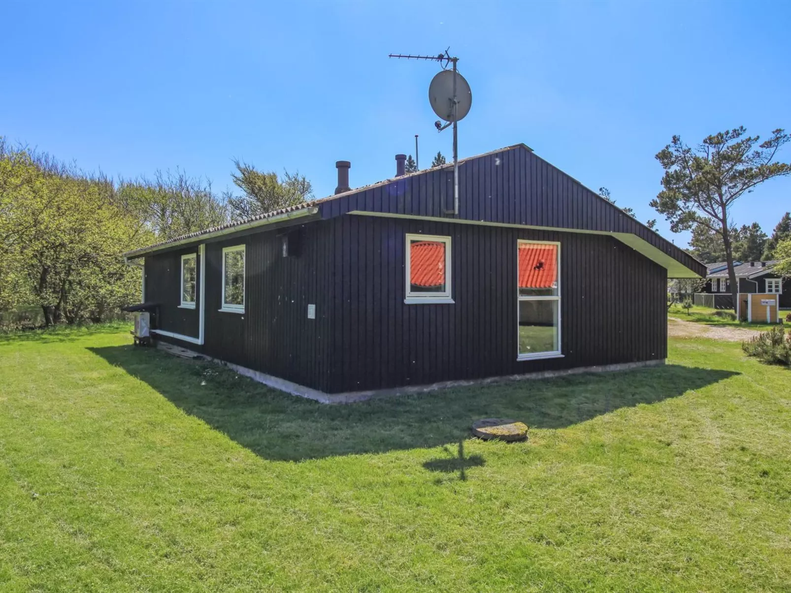 "Solborg" - 400m from the sea-Buiten
