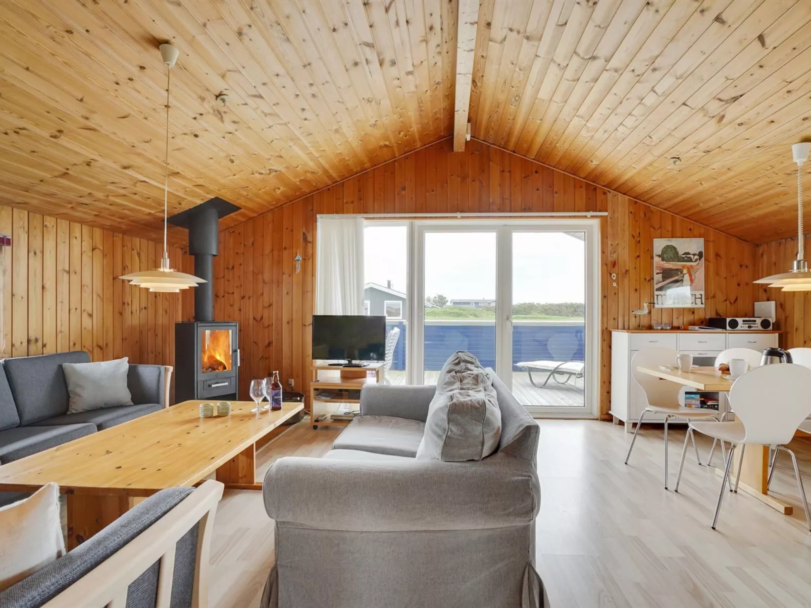 "Joern" - 300m from the sea-Binnen