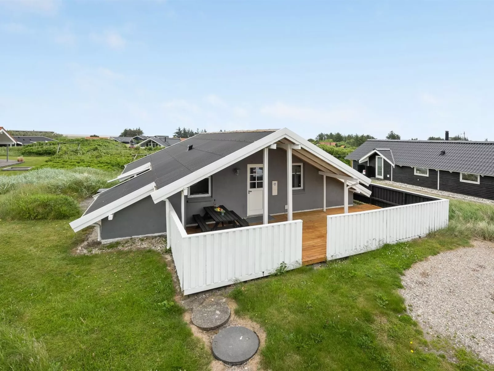 "Solbritt" - 330m to the fjord-Buiten