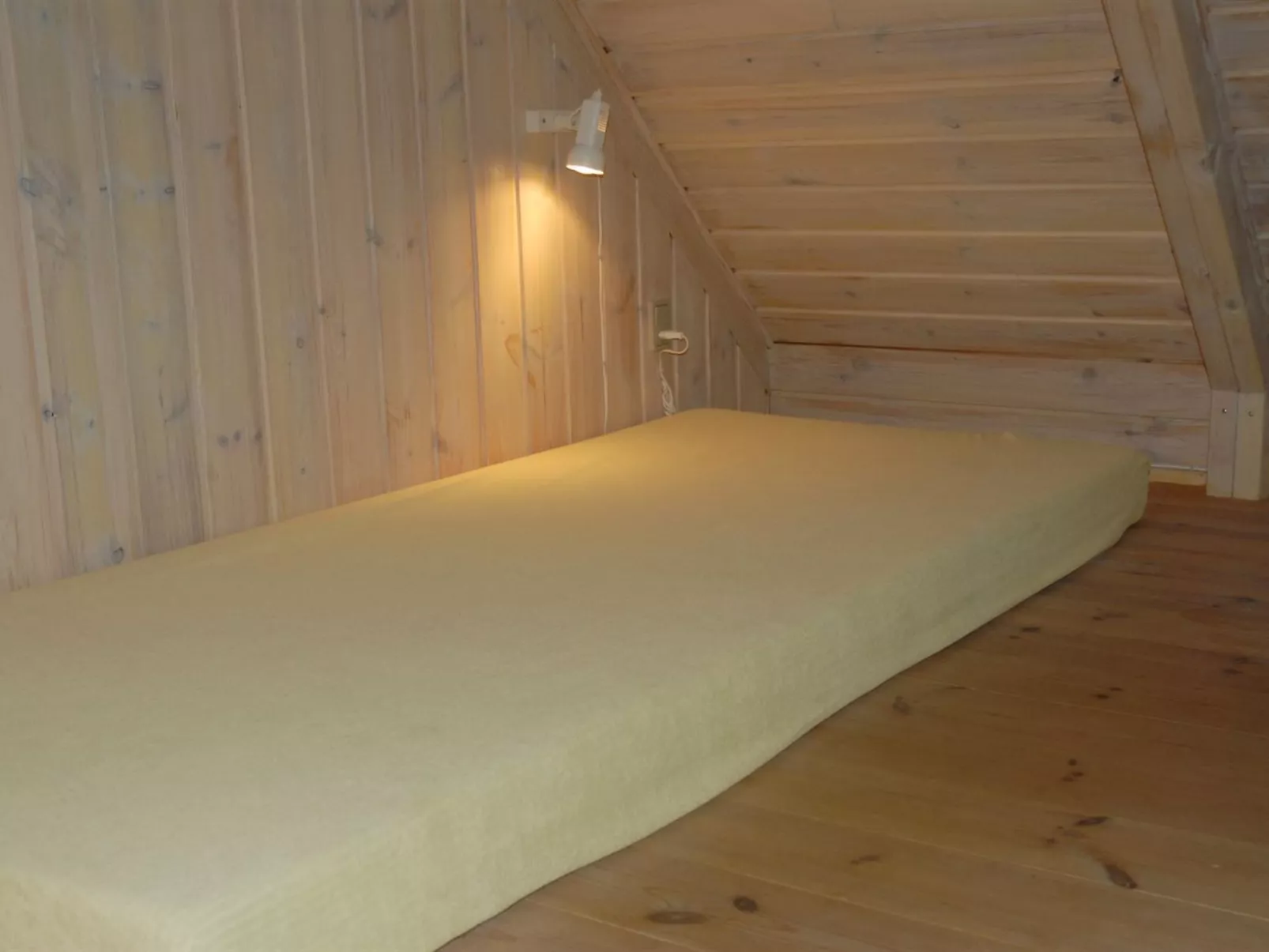 "Kalv" - 75m from the sea-Binnen