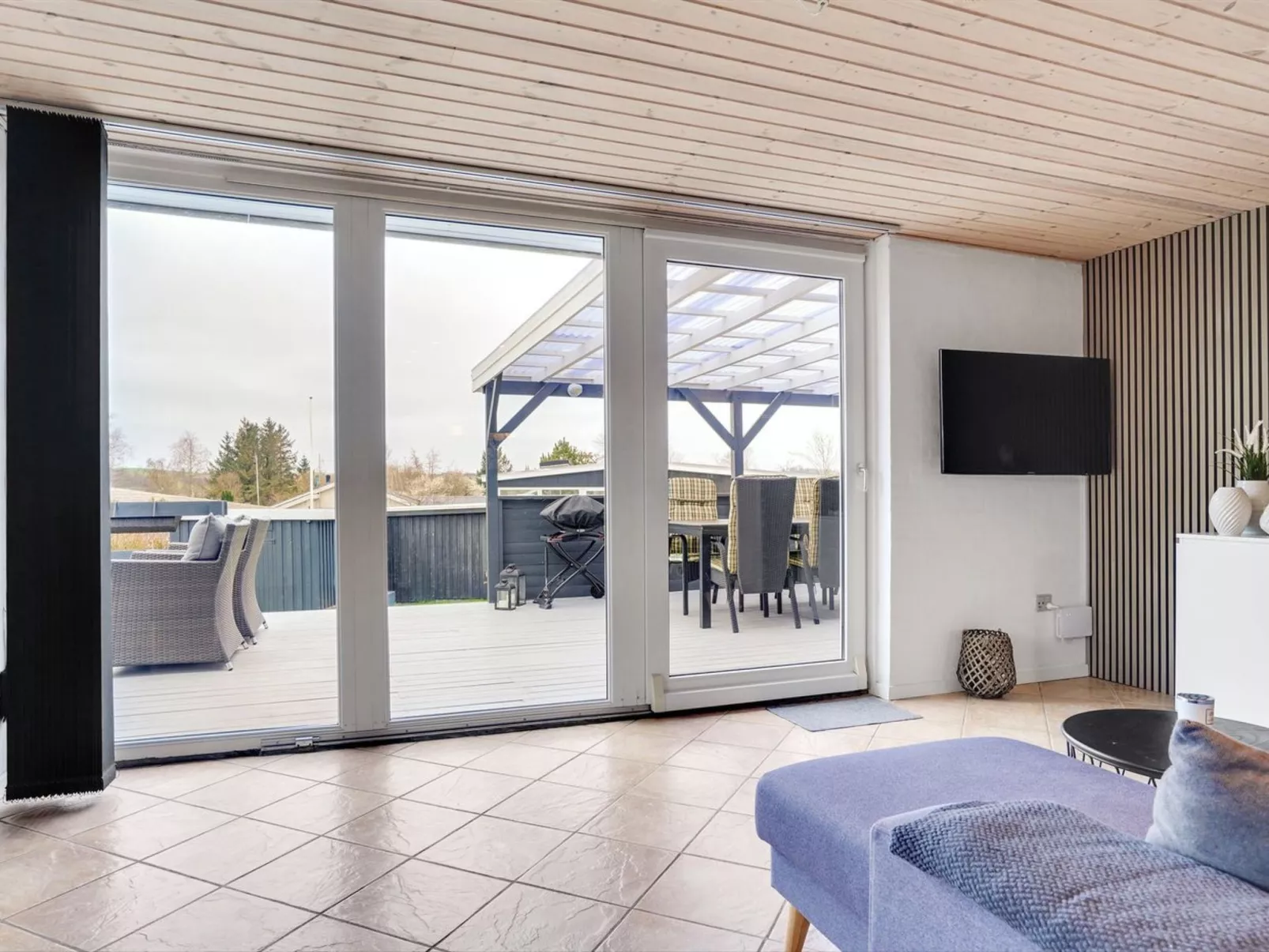 "Aloisia" - 300m from the sea-Binnen