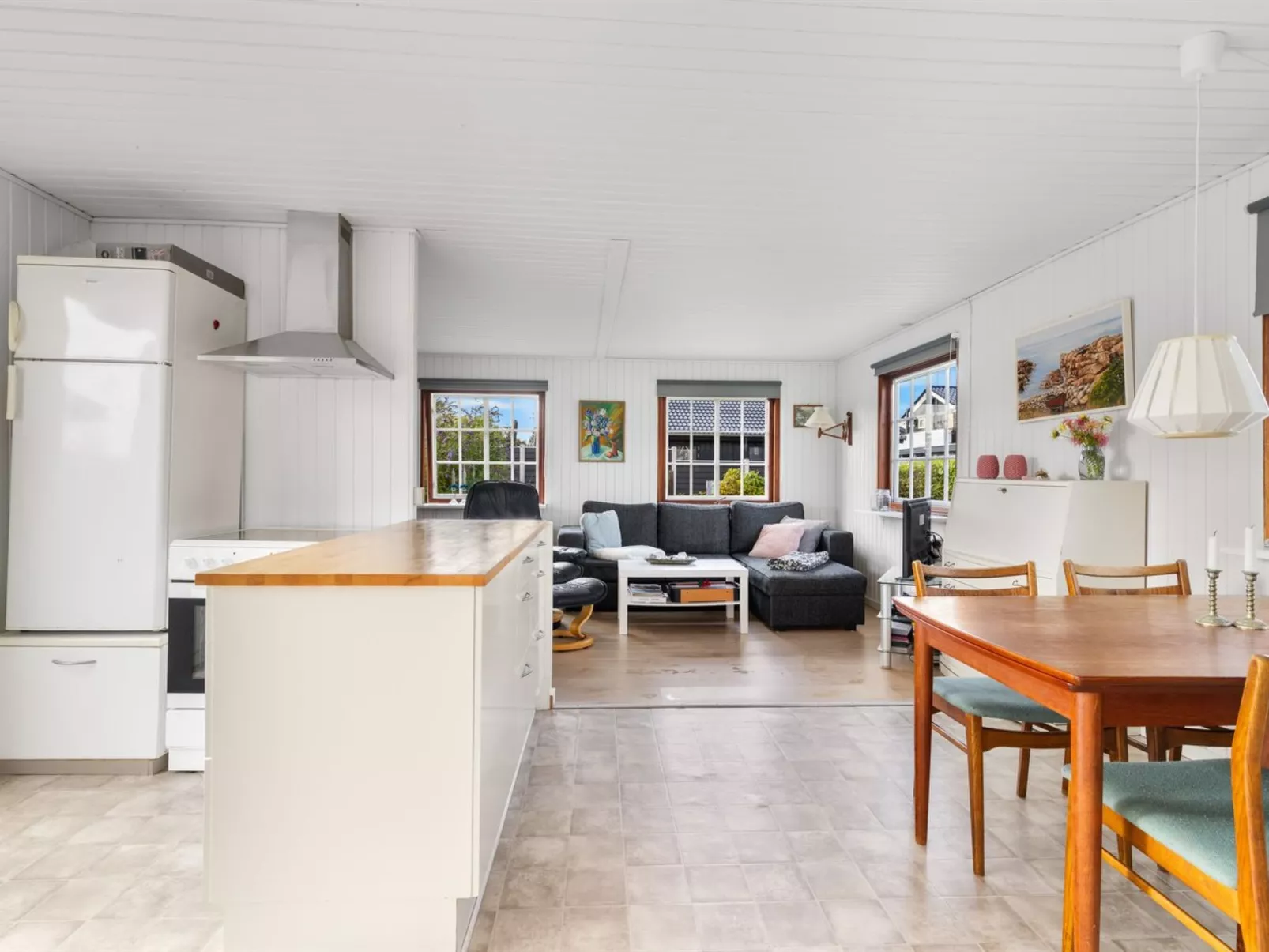 "Neea" - 40m from the sea-Binnen