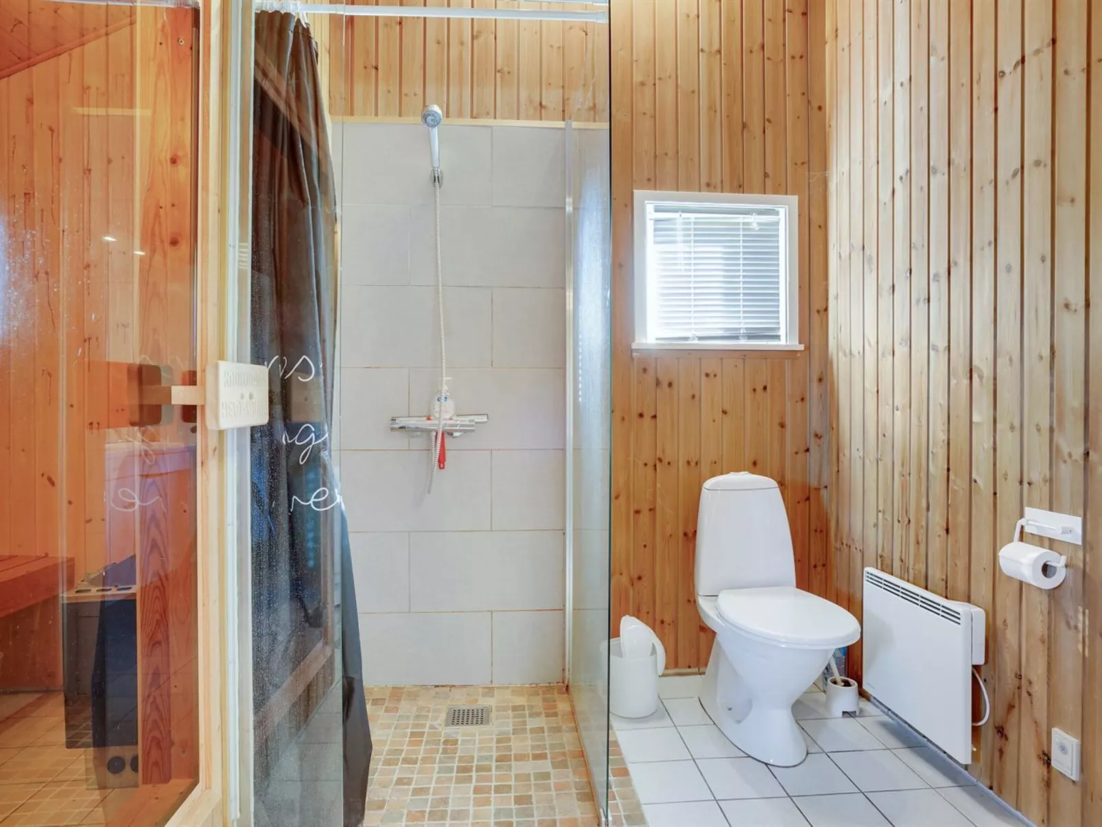 "Dunya" - 400m from the sea-Binnen