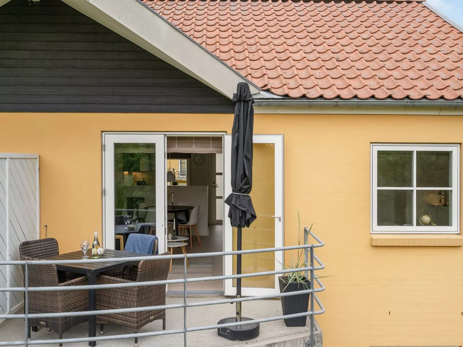 "Sipi" - 100m from the sea-Buiten