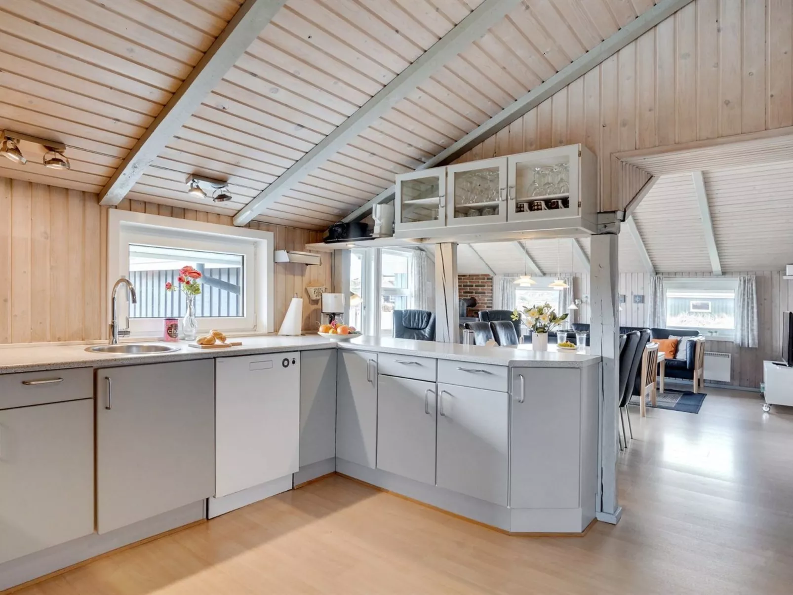 "Tennie" - 300m from the sea-Binnen