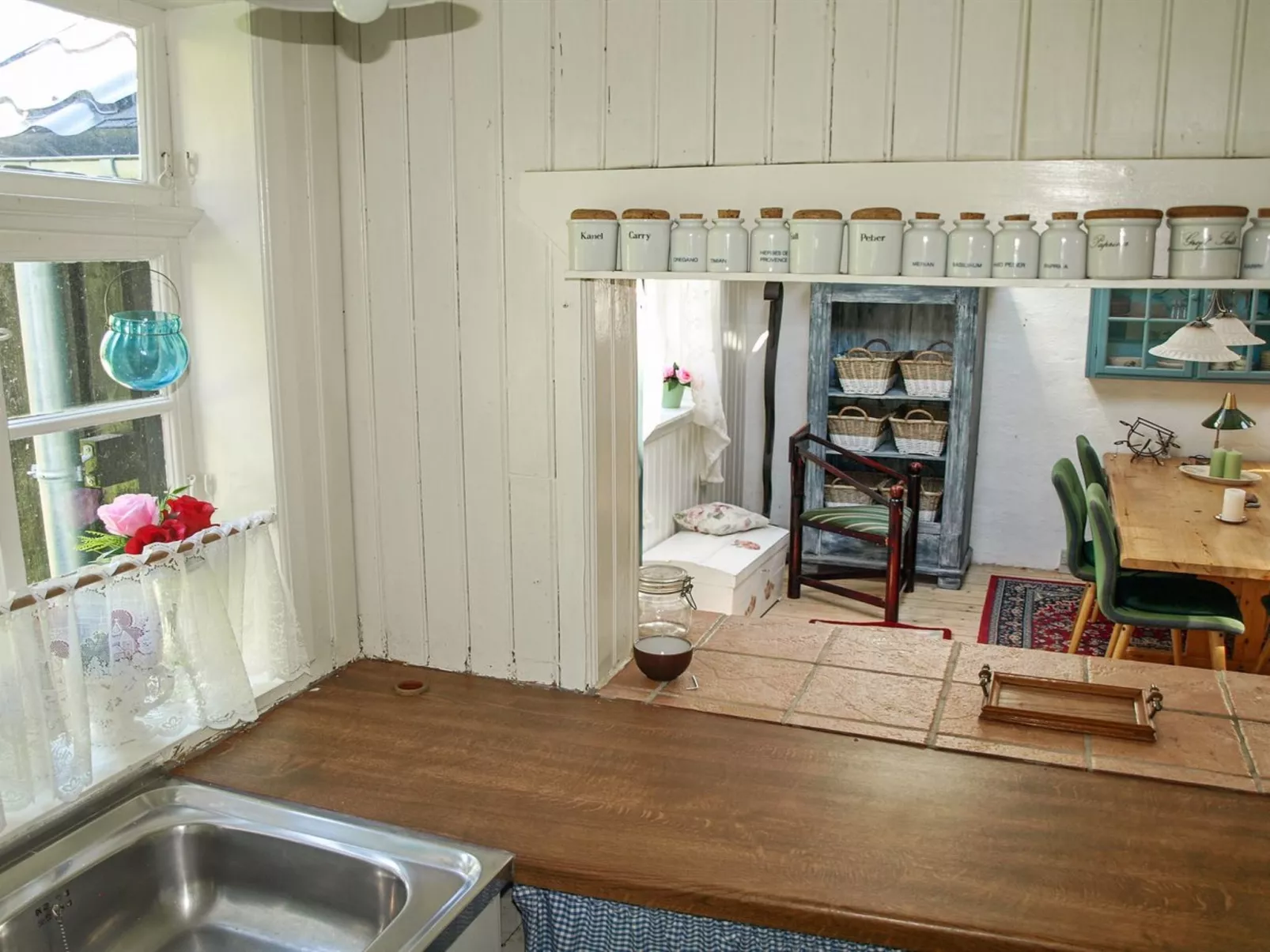 "Laurine" - 2.7km from the sea-Binnen