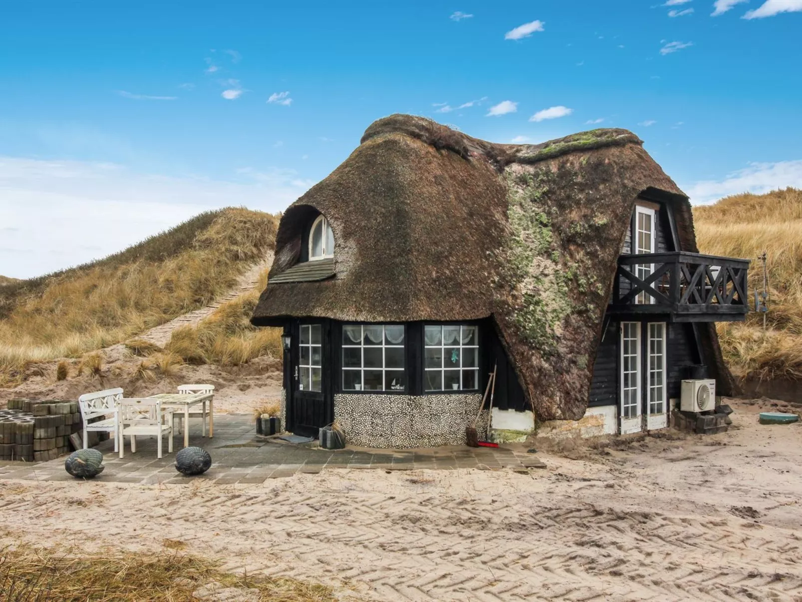 "Analia" -  from the sea-Buiten