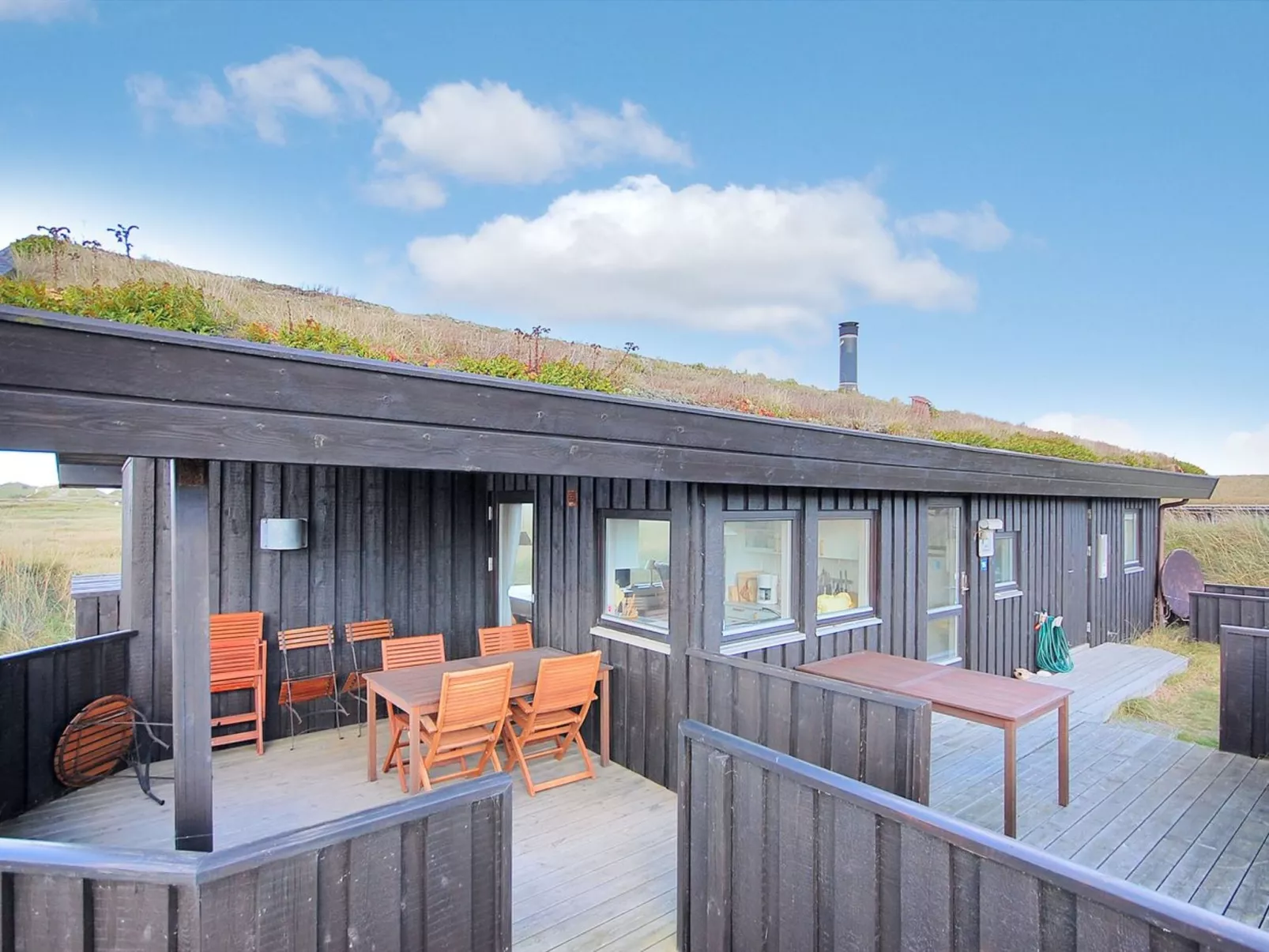 "Eri" - 300m from the sea-Buiten