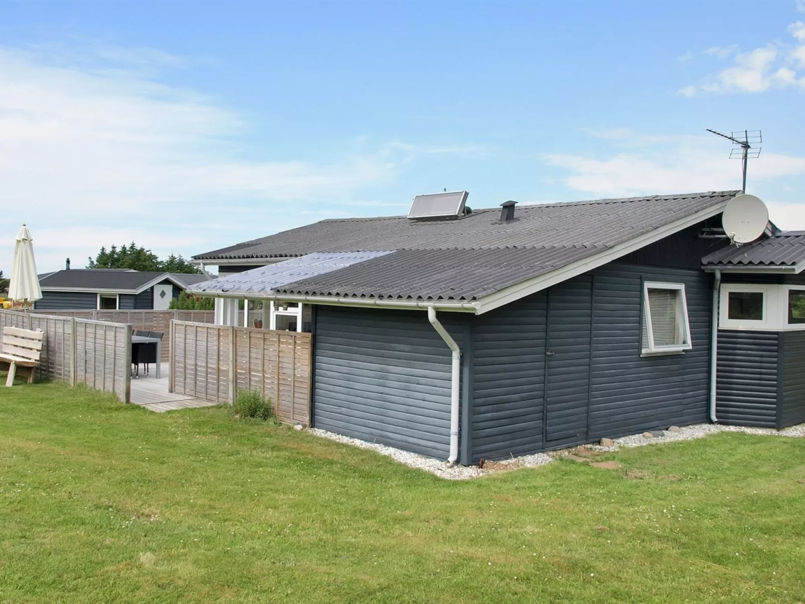 "Liisi" - 500m from the sea-Buiten