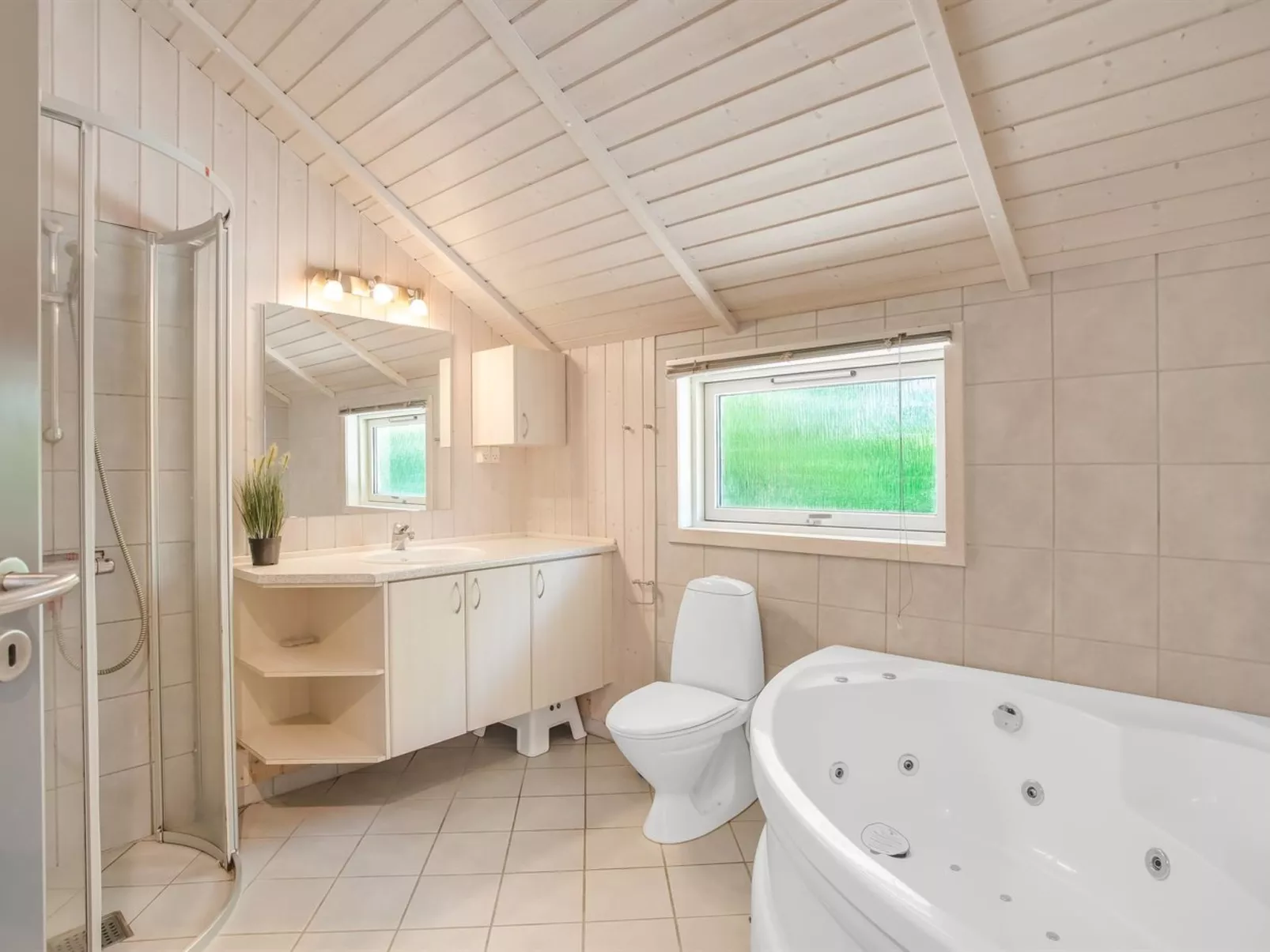 "Isving" - 1.1km to the fjord-Binnen