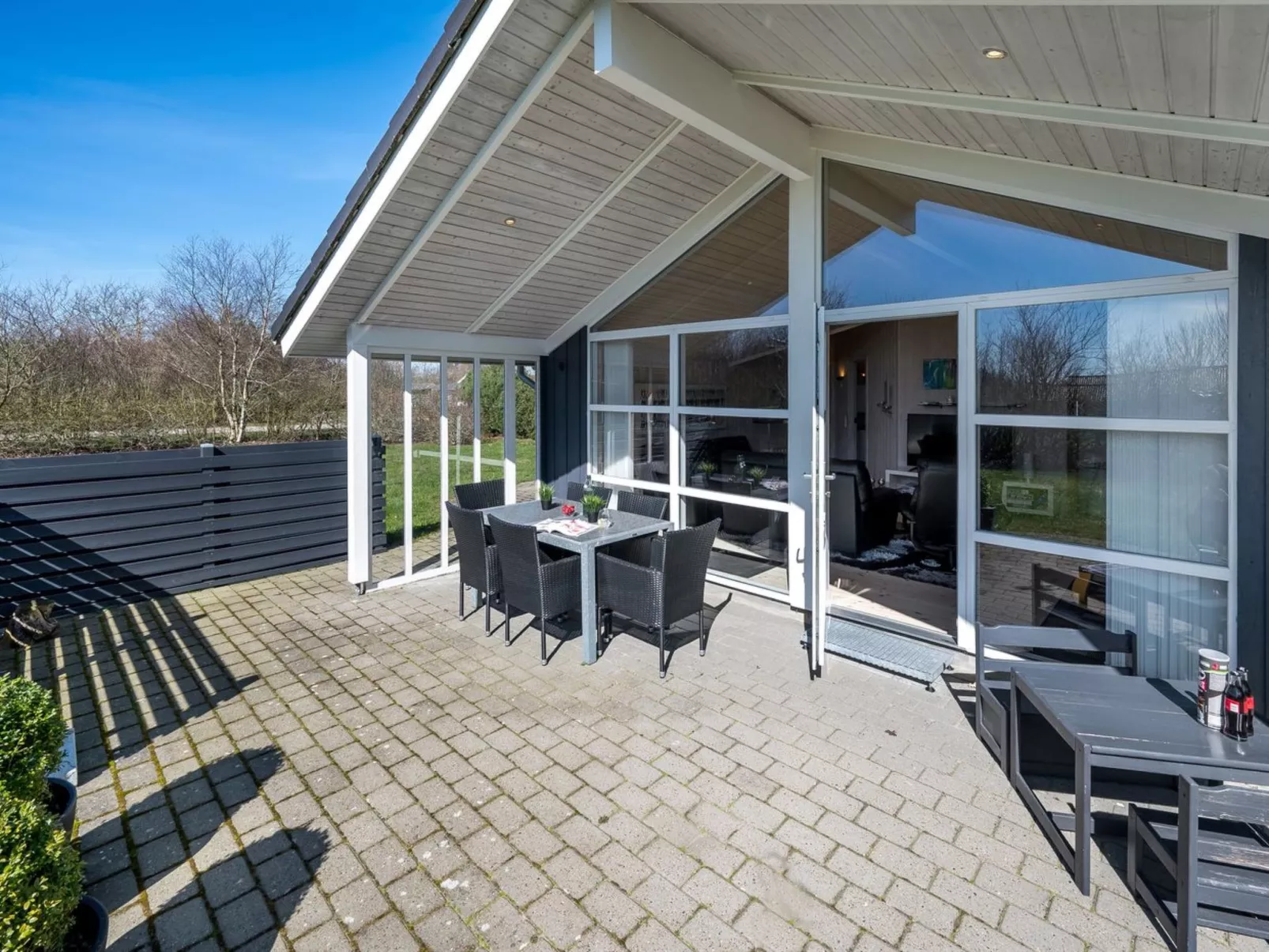 "Haagen" - 600m to the fjord-Buiten