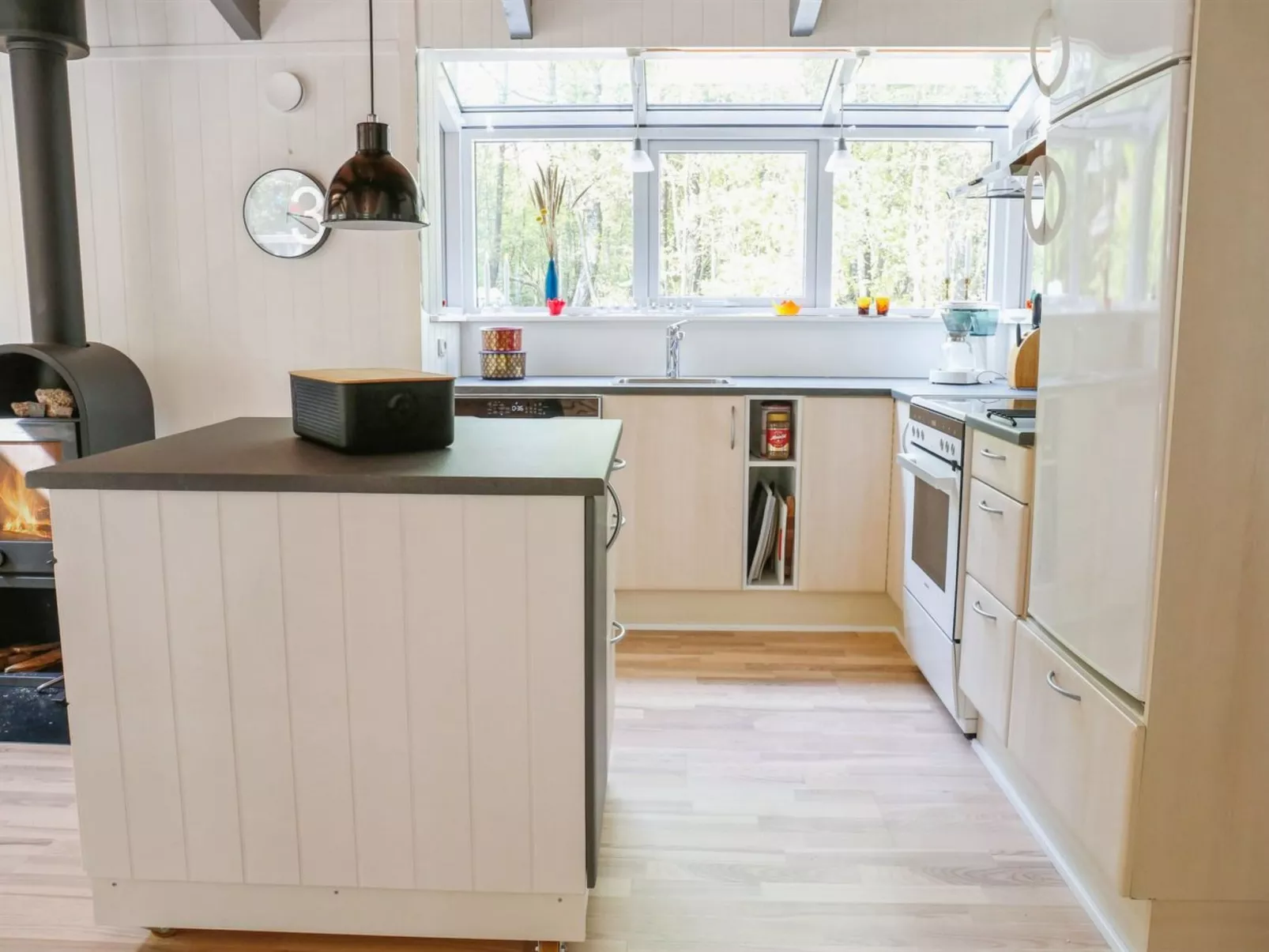 "Lisa" - 650m from the sea-Binnen