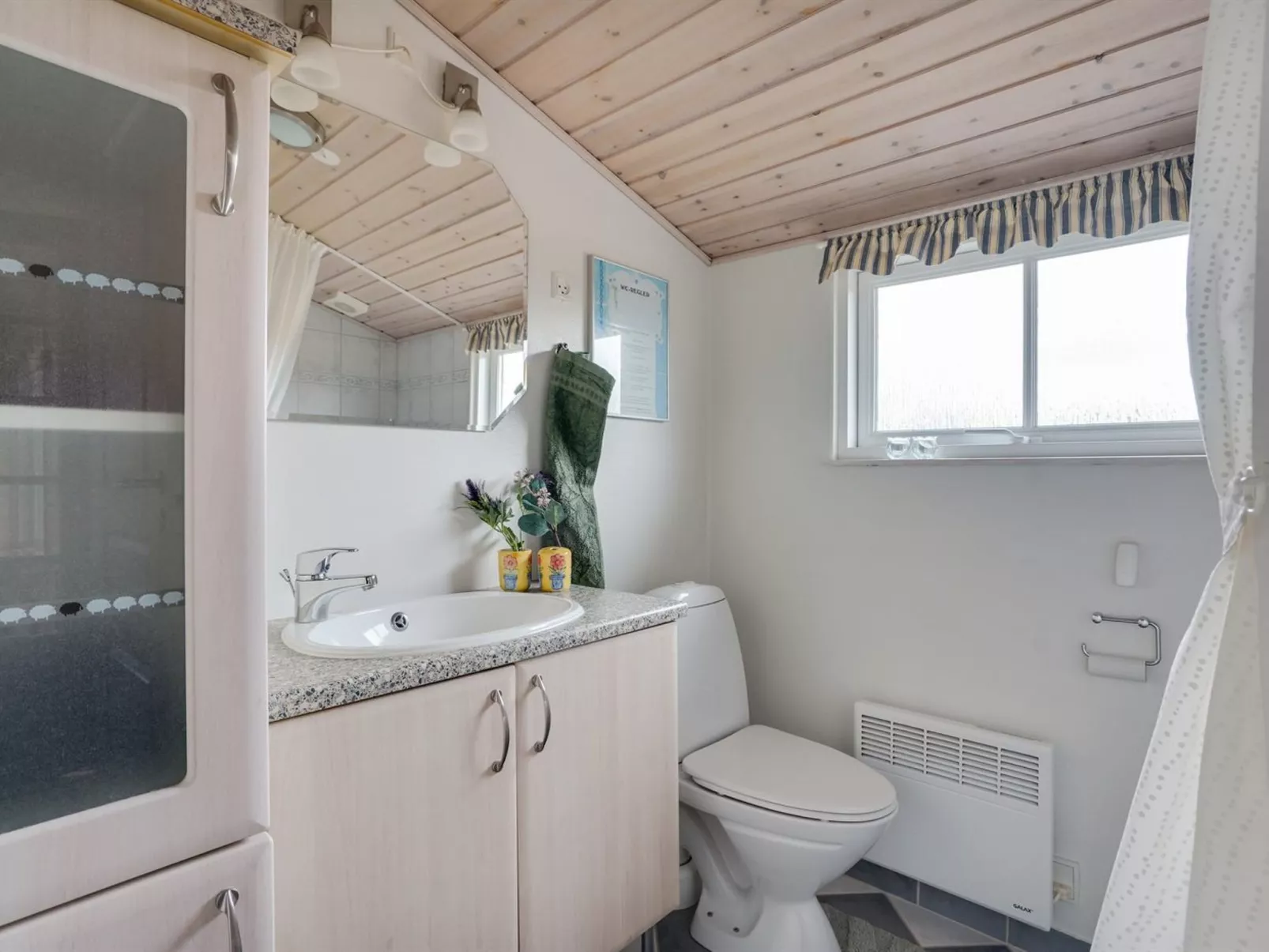 "Haidi" - 300m from the sea-Binnen