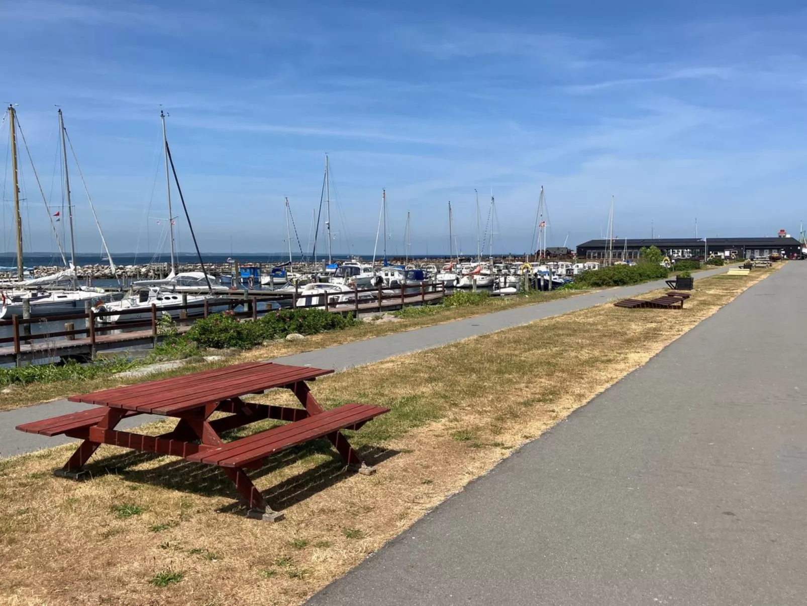 "Merete" - 50m from the sea-Buiten