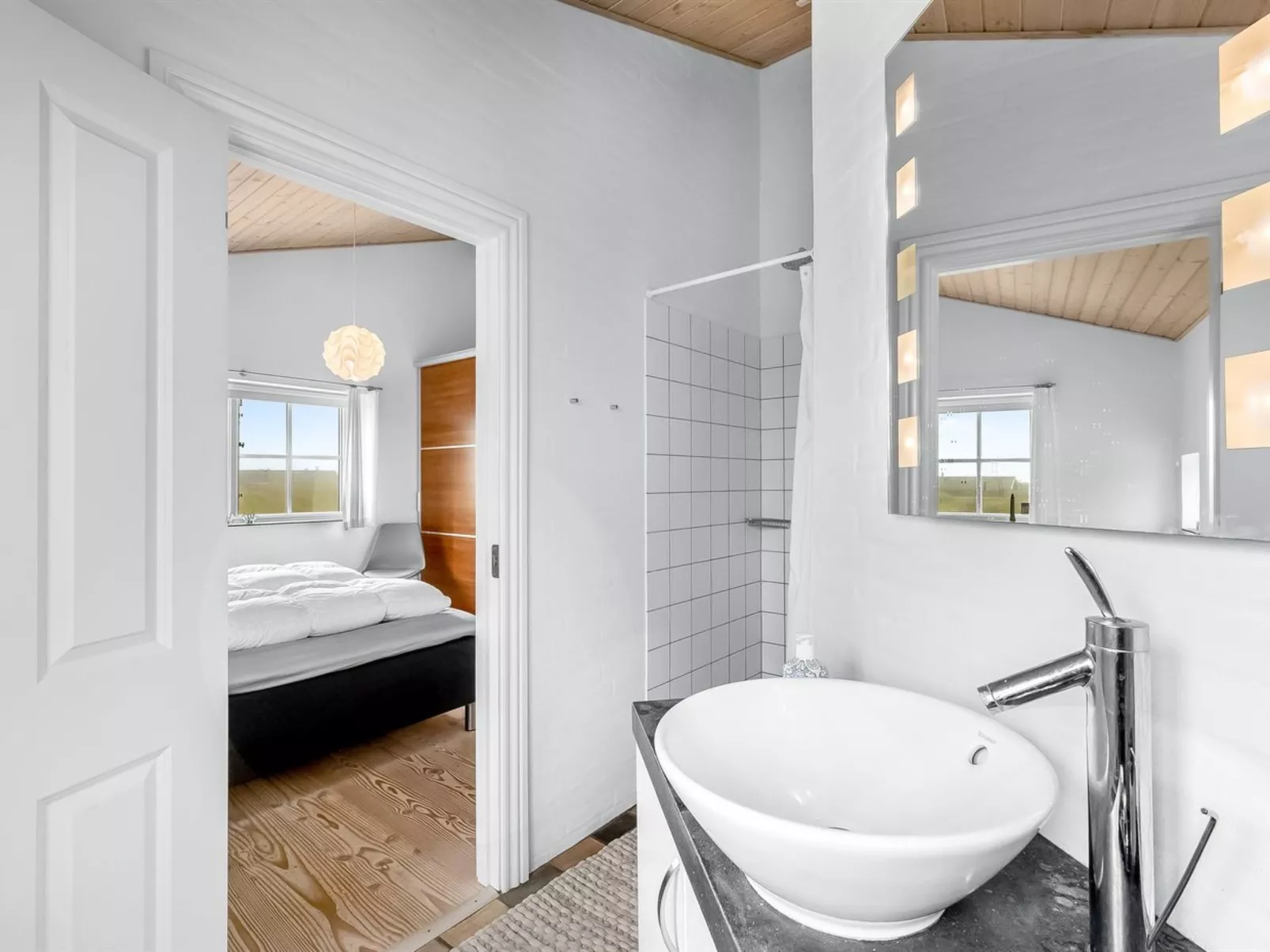 "Elfi" - 700m from the sea-Binnen