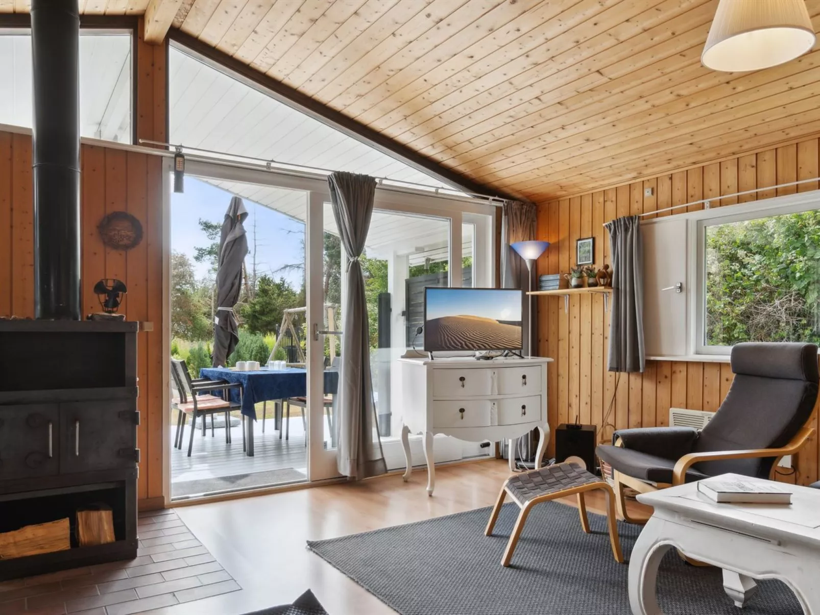 "Zoya" - 470m from the sea-Binnen