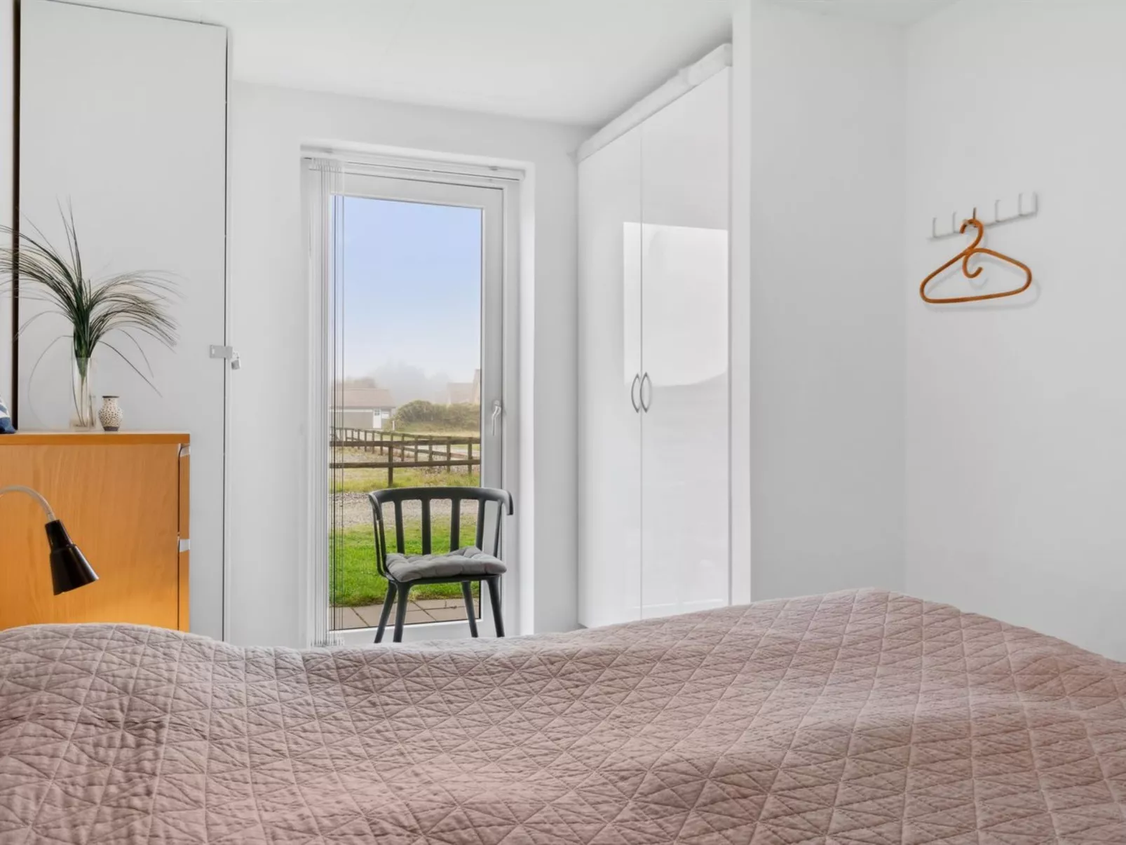 "Helemine" - 400m from the sea-Binnen