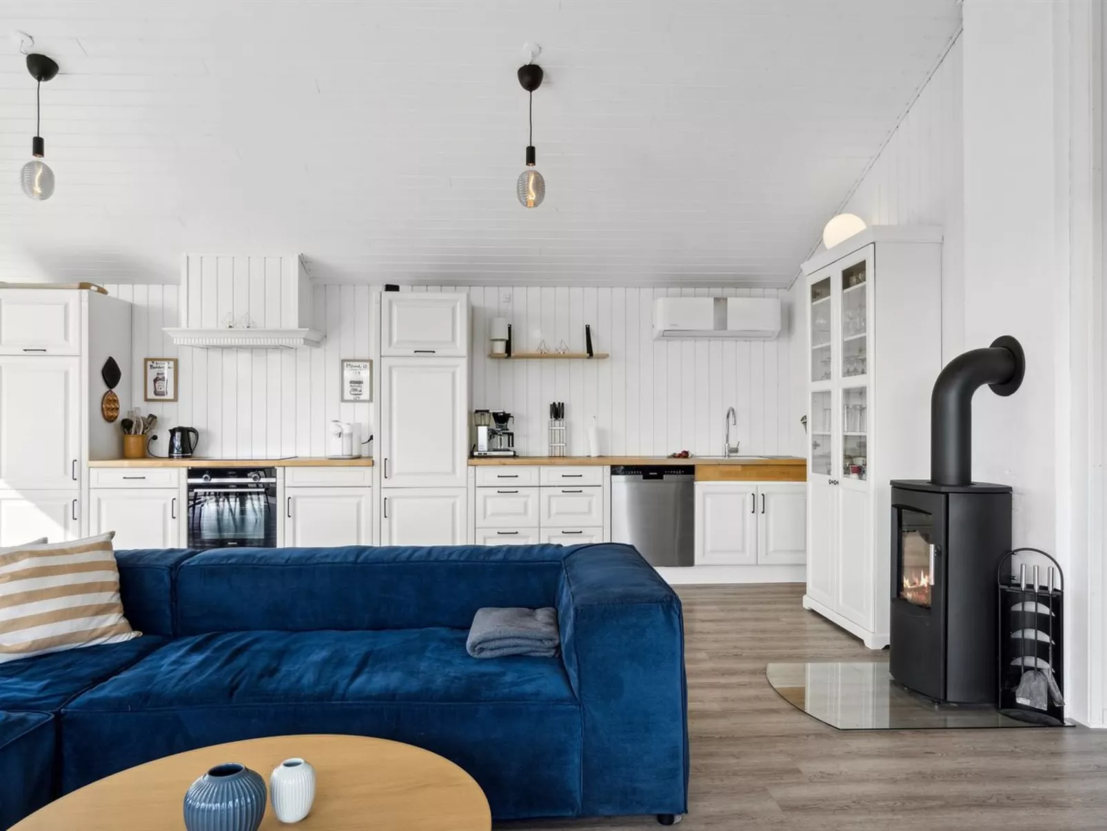 "Nora" - 100m from the sea-Binnen