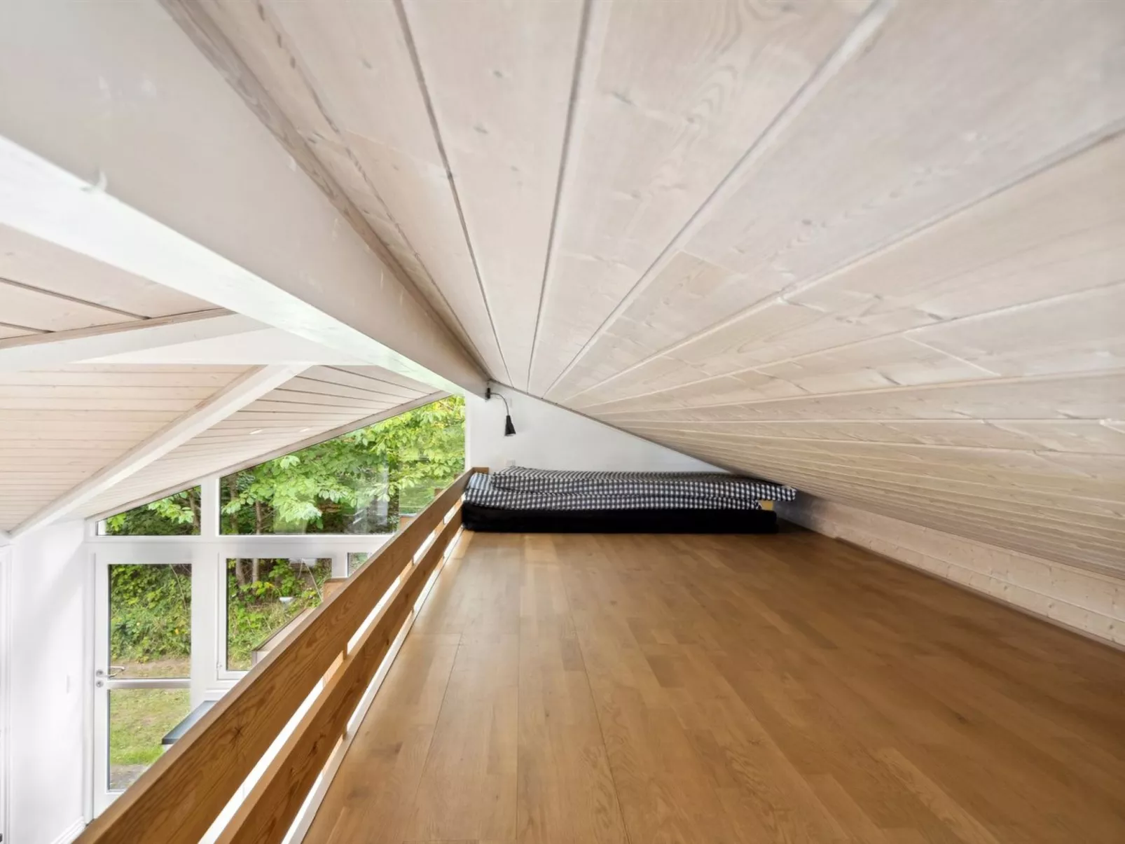 "Thjodulf" - 300m from the sea-Binnen